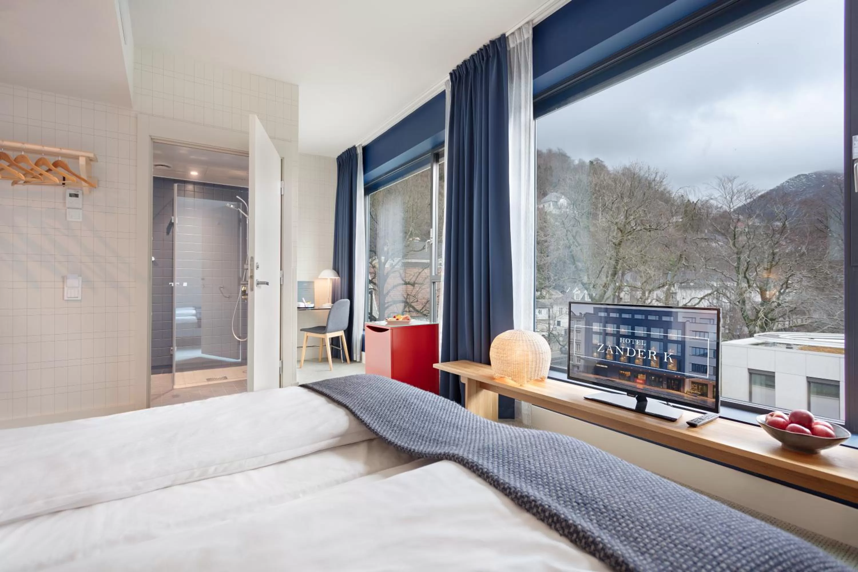 Photo of the whole room, Bed in Zander K Hotel