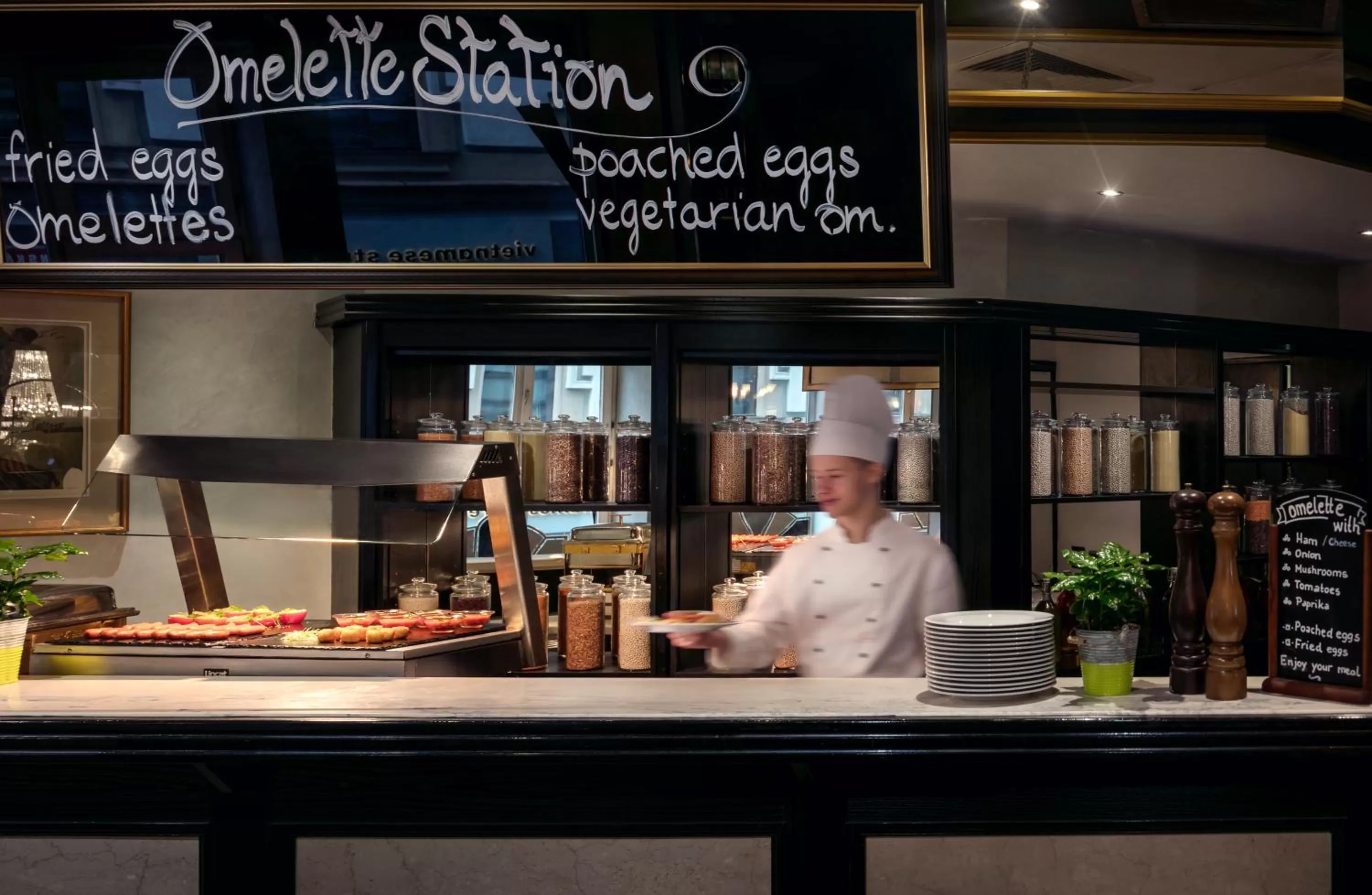Buffet breakfast in Art Nouveau Palace Hotel