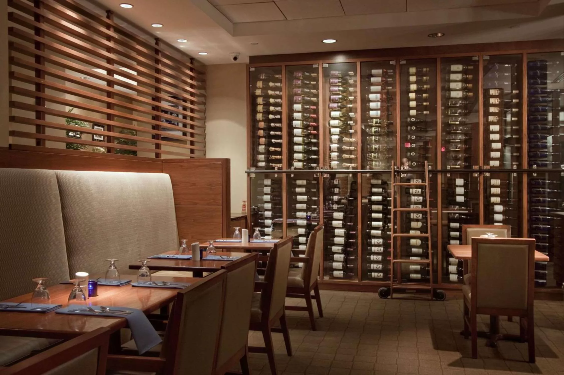 Restaurant/places to eat in The Saratoga Hilton