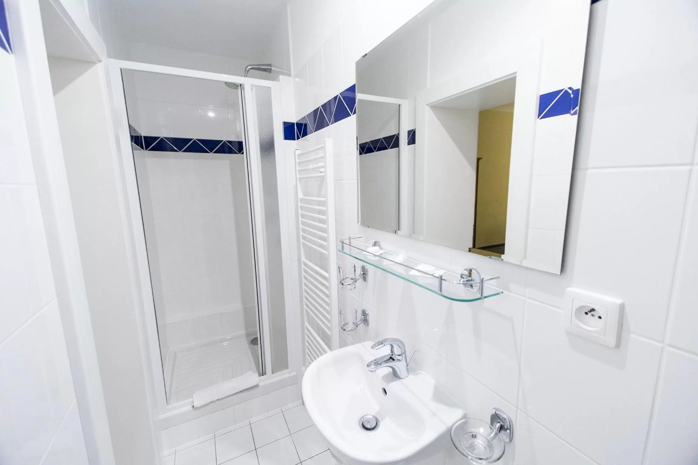 Shower, Bathroom in Apartma La Provence
