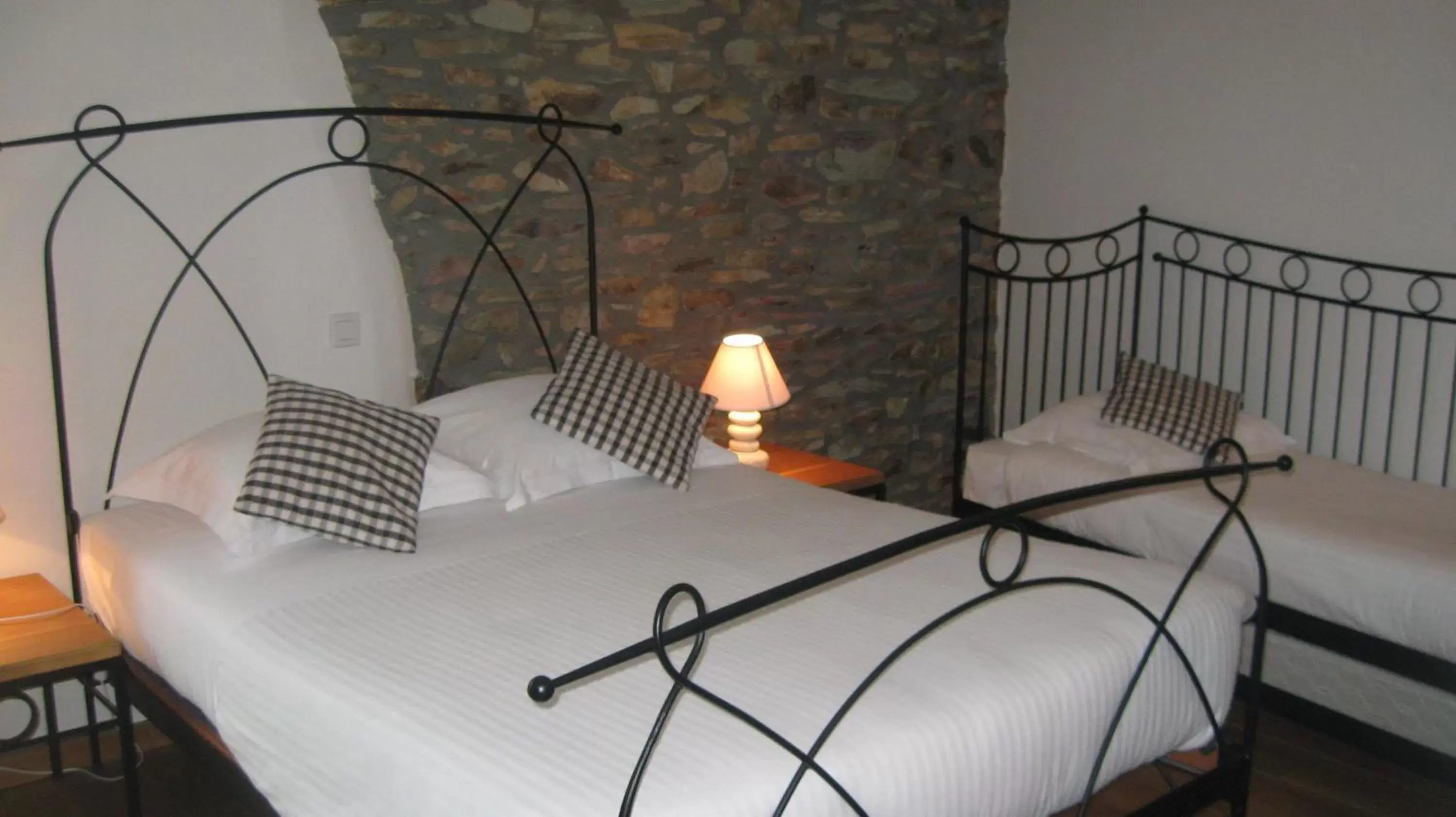 Triple Room in La Grange de Juliette Triple Room in La Grange de Juliette