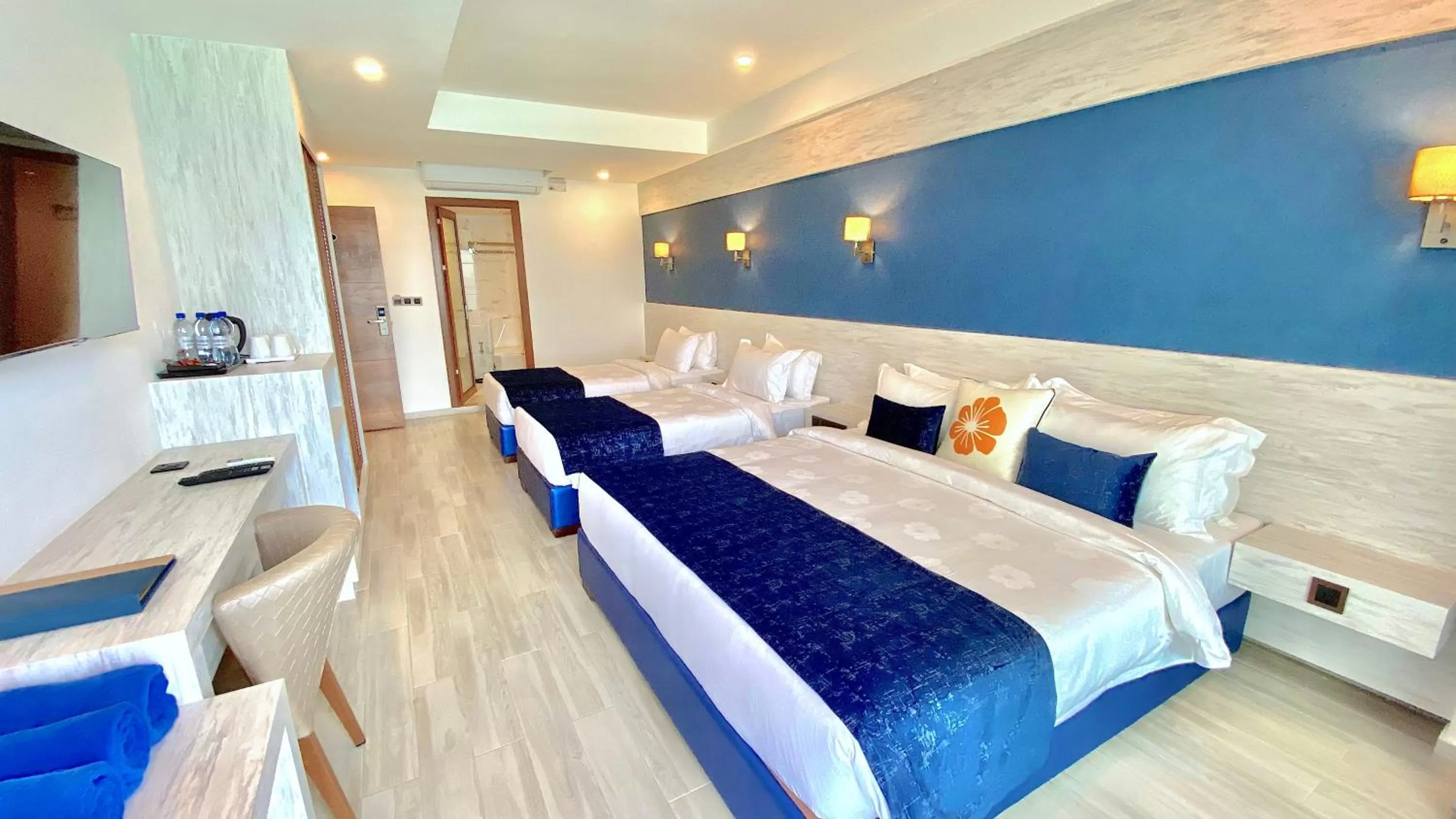 Bedroom, Bed in Kaani Palm Beach