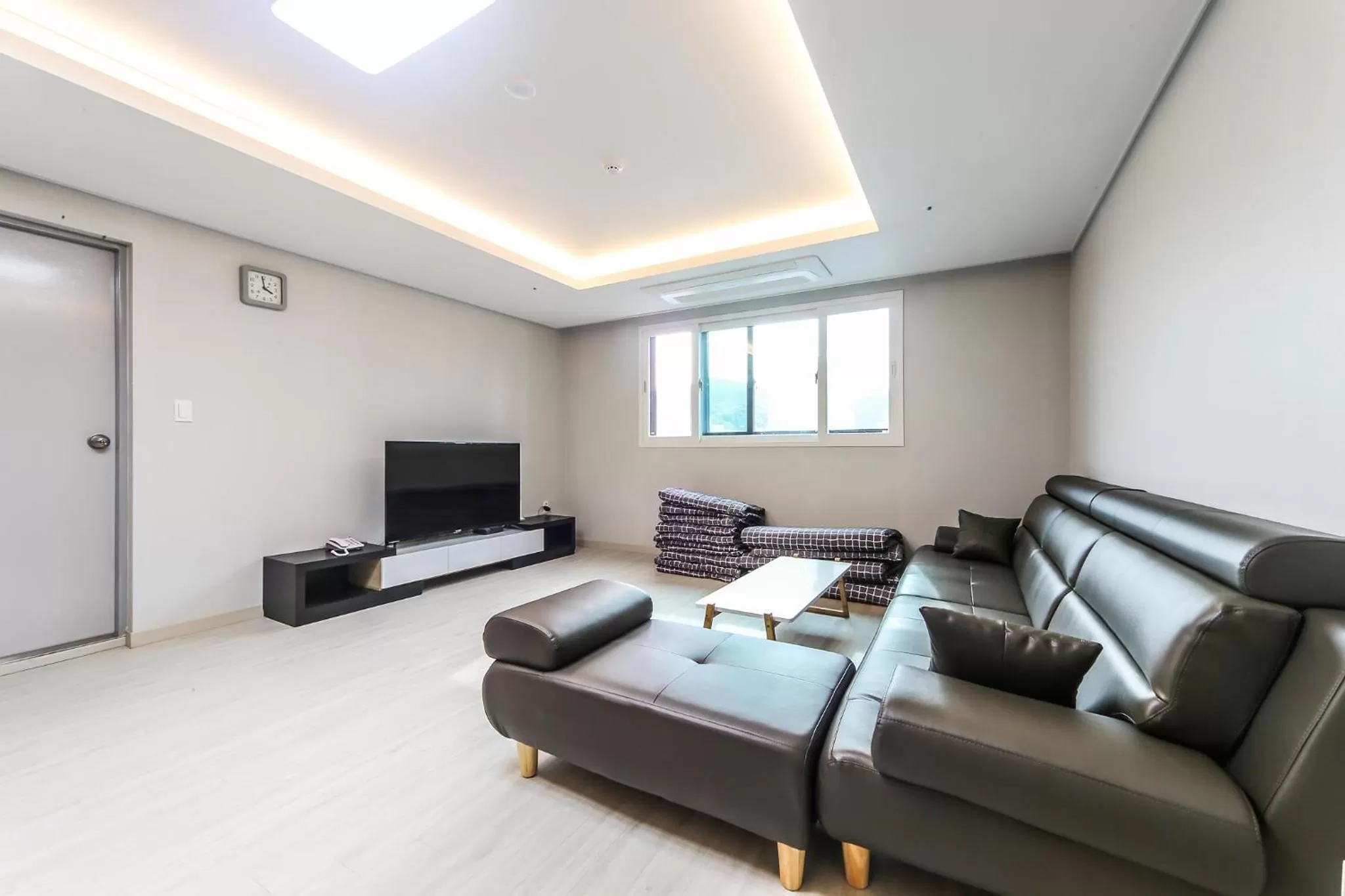 Living room in Seomyeon Brown-dot hotel Gold