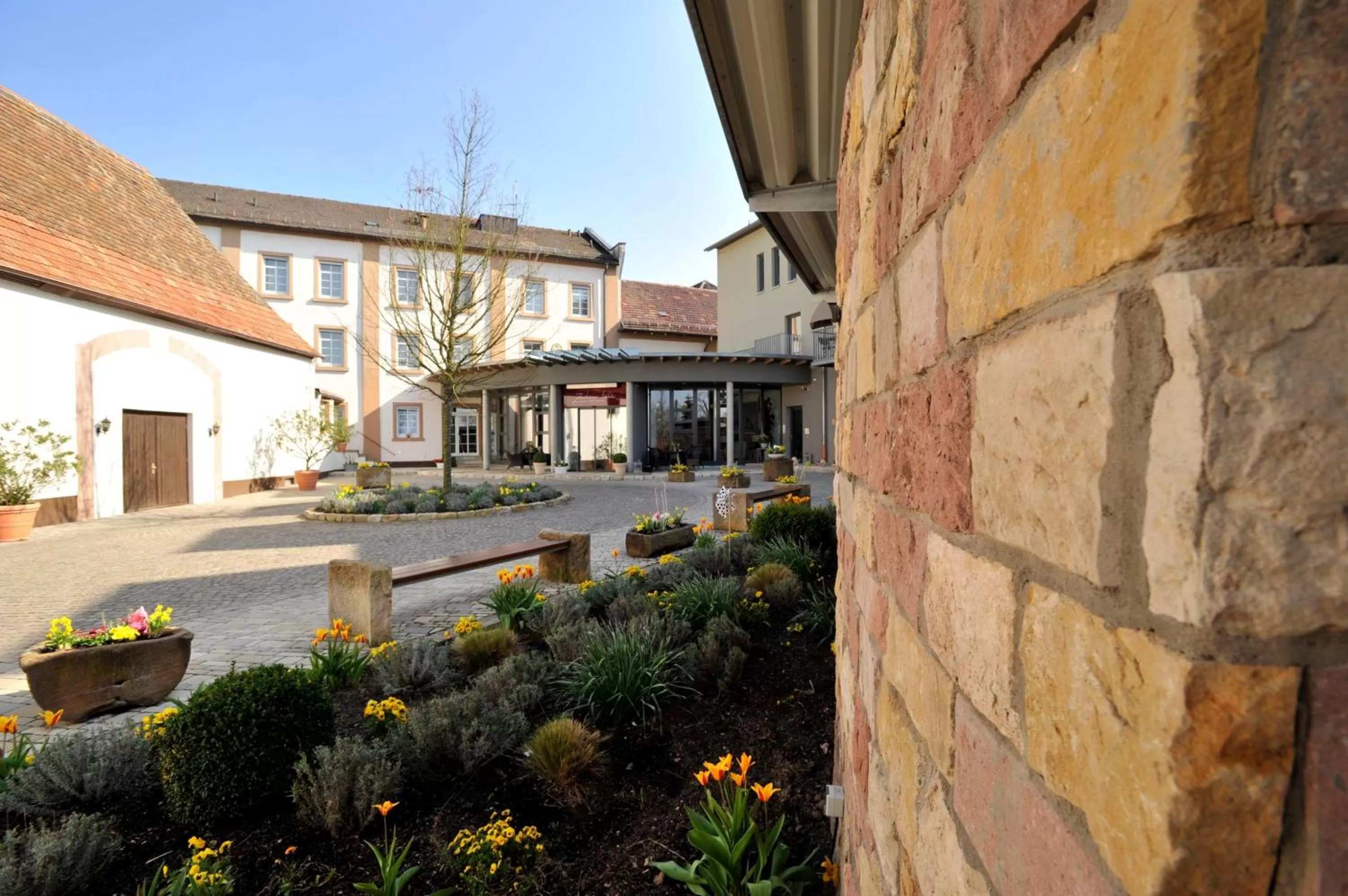 Property building in Hotel Restaurant Zeiskamer Mühle