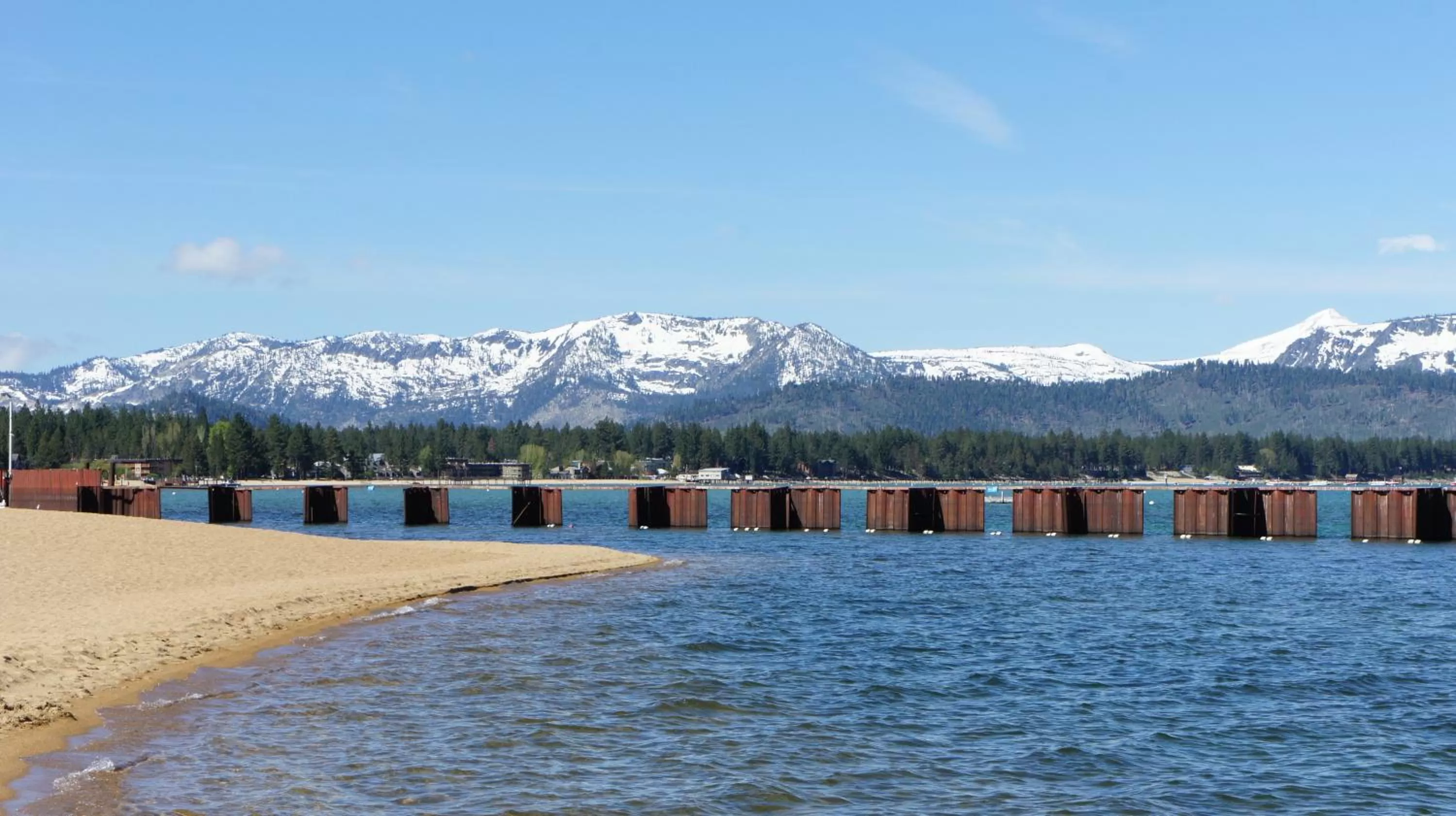 Neighbourhood in Paradice Motel