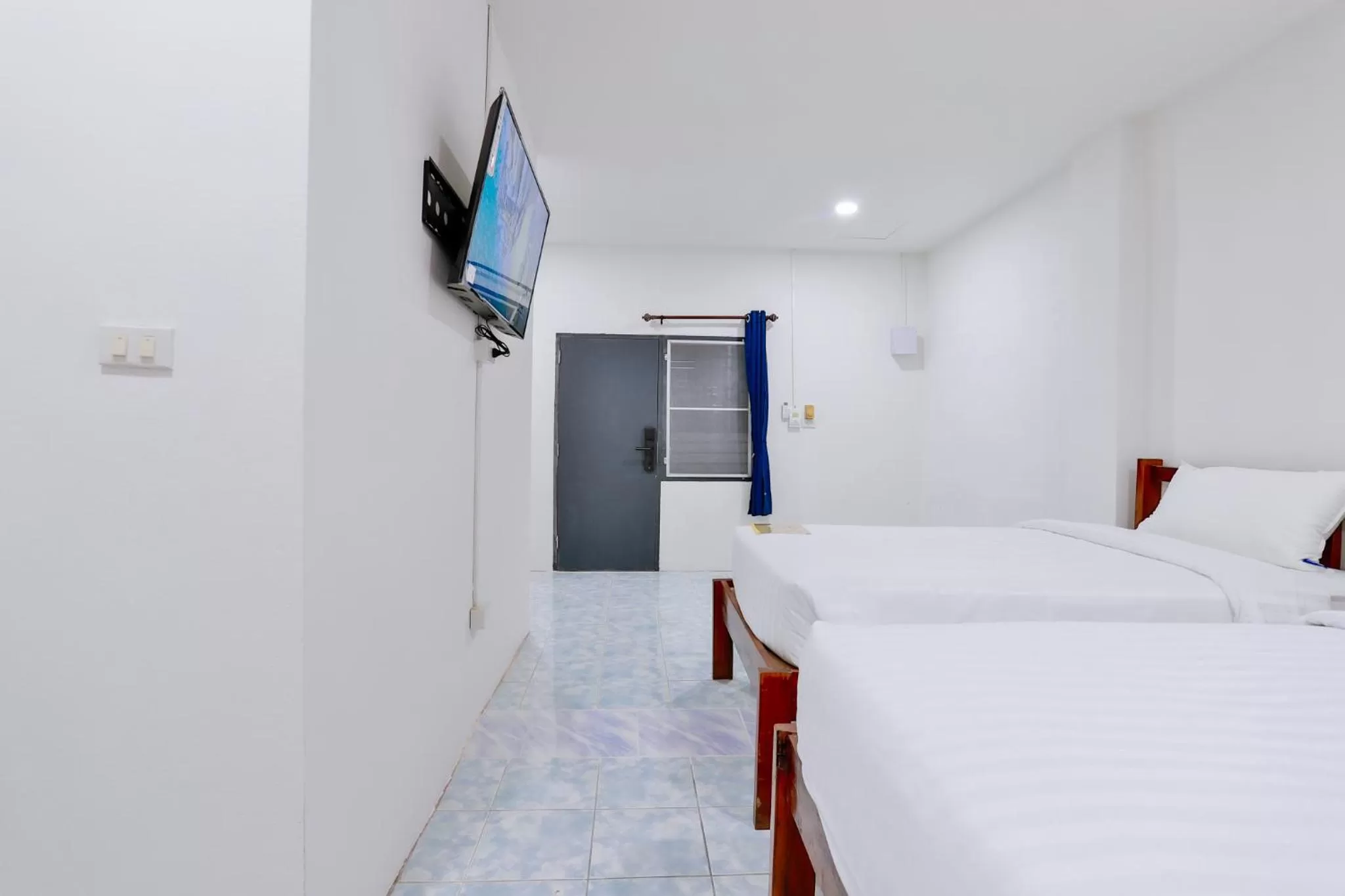 TV and multimedia, Bed in GP House Krabi Aonang Beach