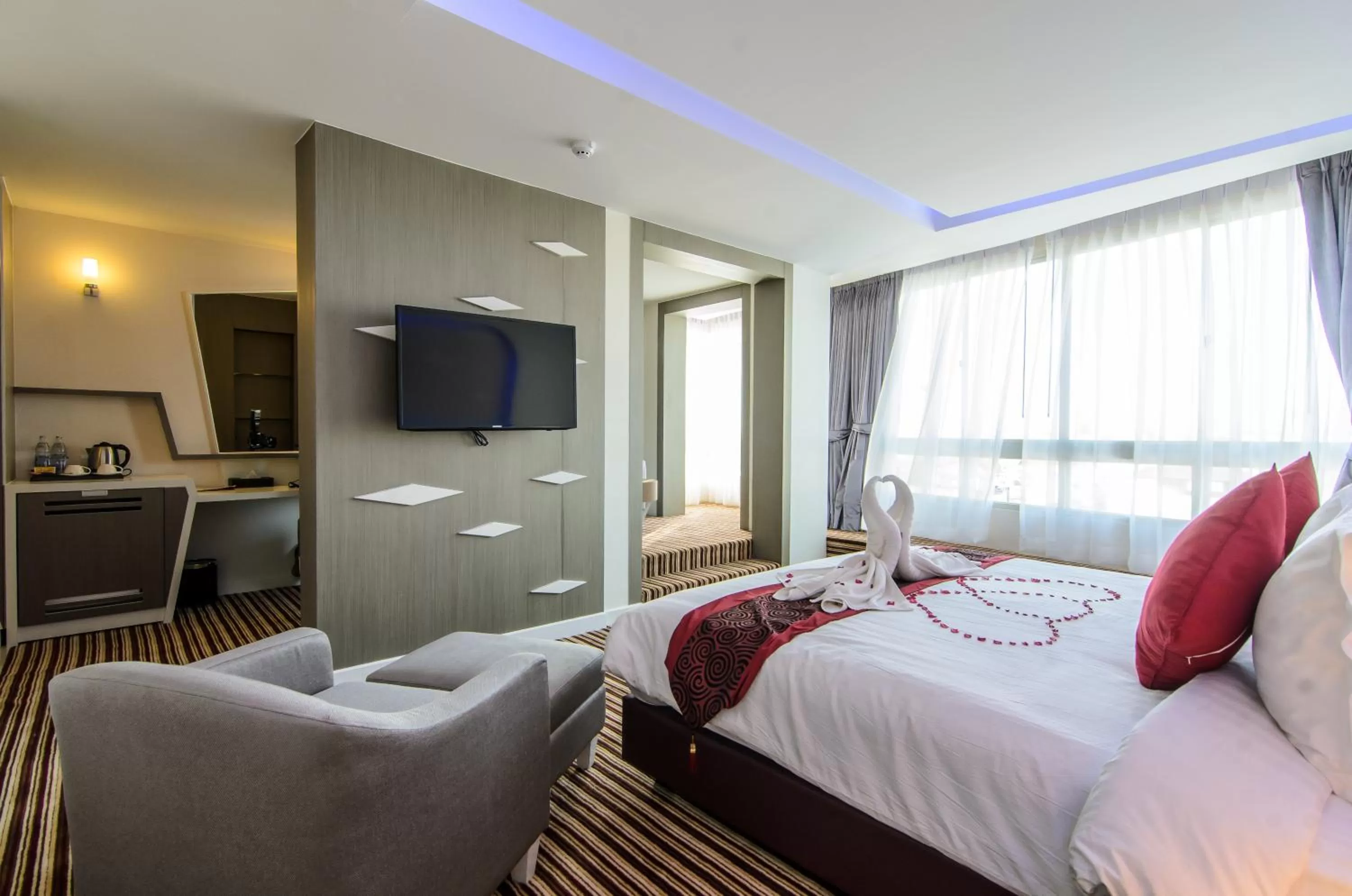 TV and multimedia, Bed in The Paradiso JK Design Hotel