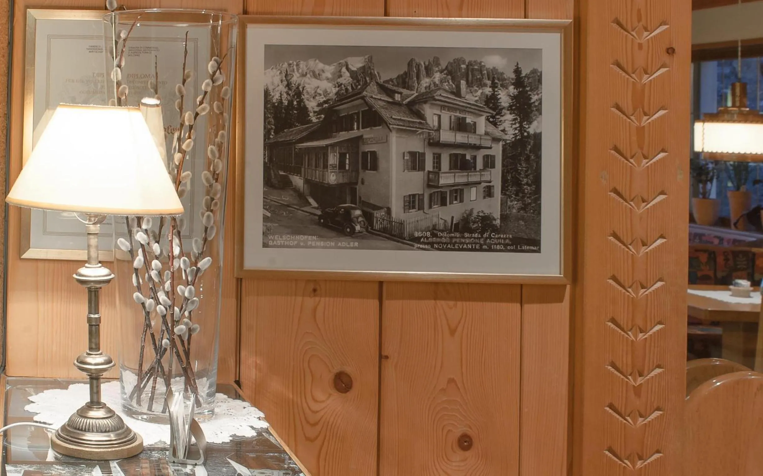 Decorative detail in Hotel ADLER Carezza