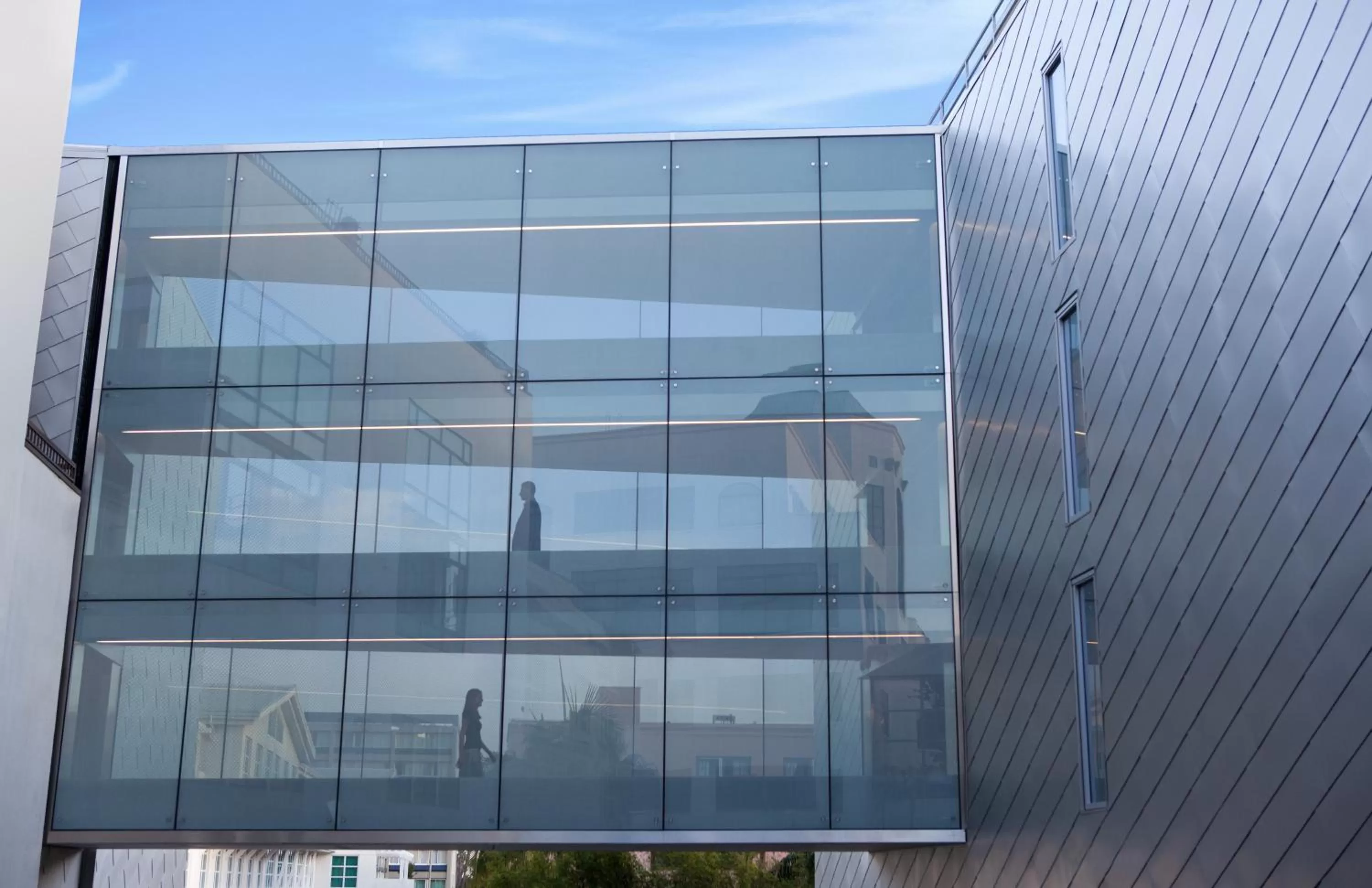 Facade/entrance in Shore Hotel