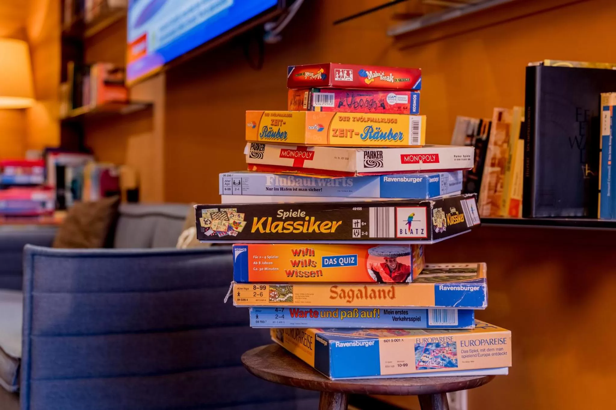 Communal lounge/ TV room in Hotel Bacchus