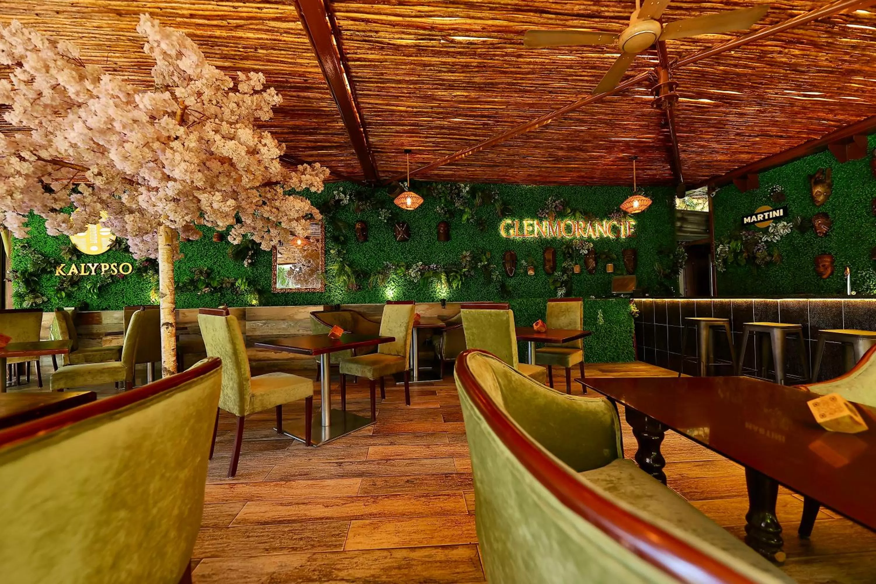 Restaurant/places to eat in Colosseum Boutique Hotel & Spa