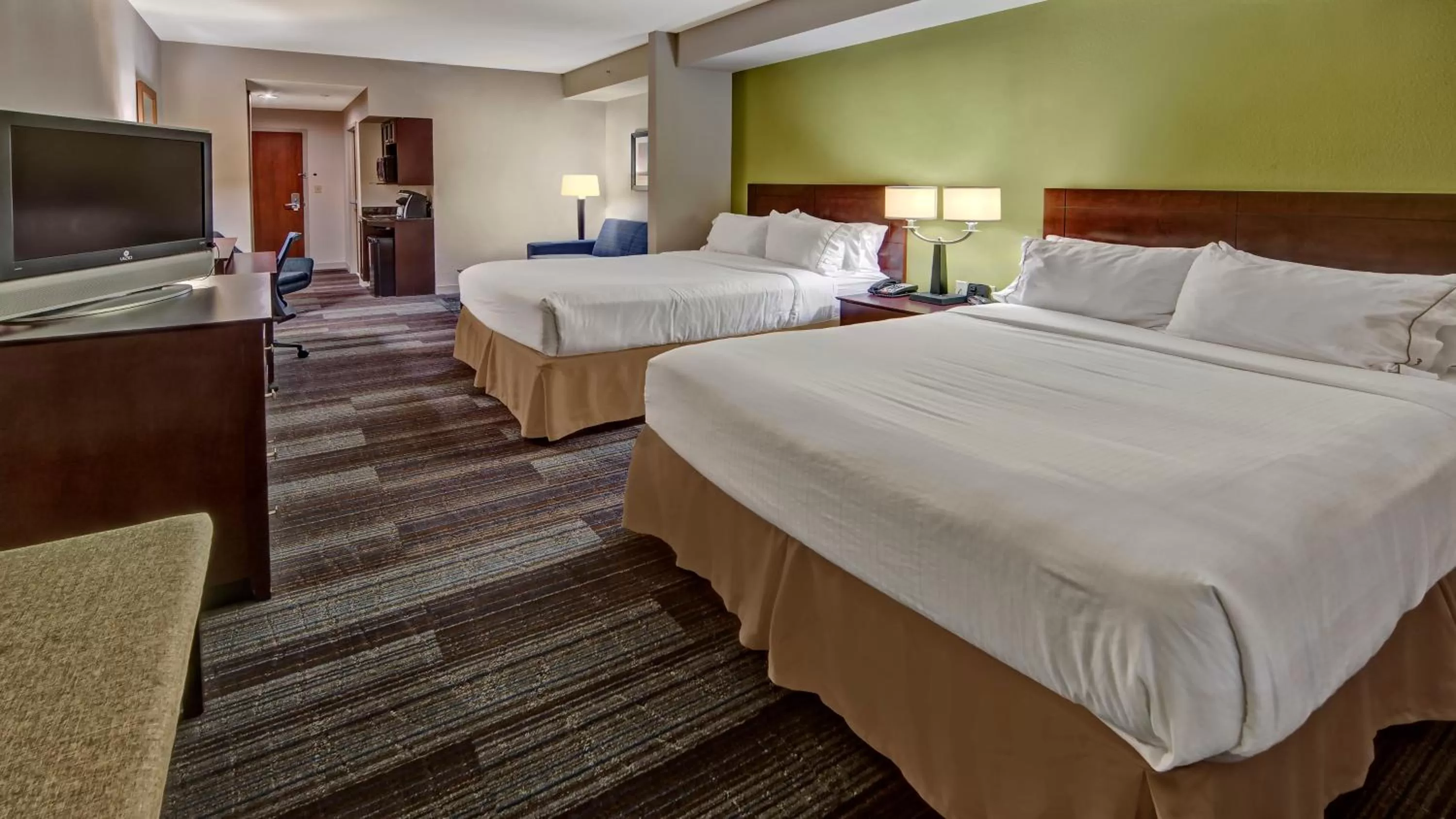 Bedroom, Bed in Holiday Inn Express & Suites Cookeville by IHG