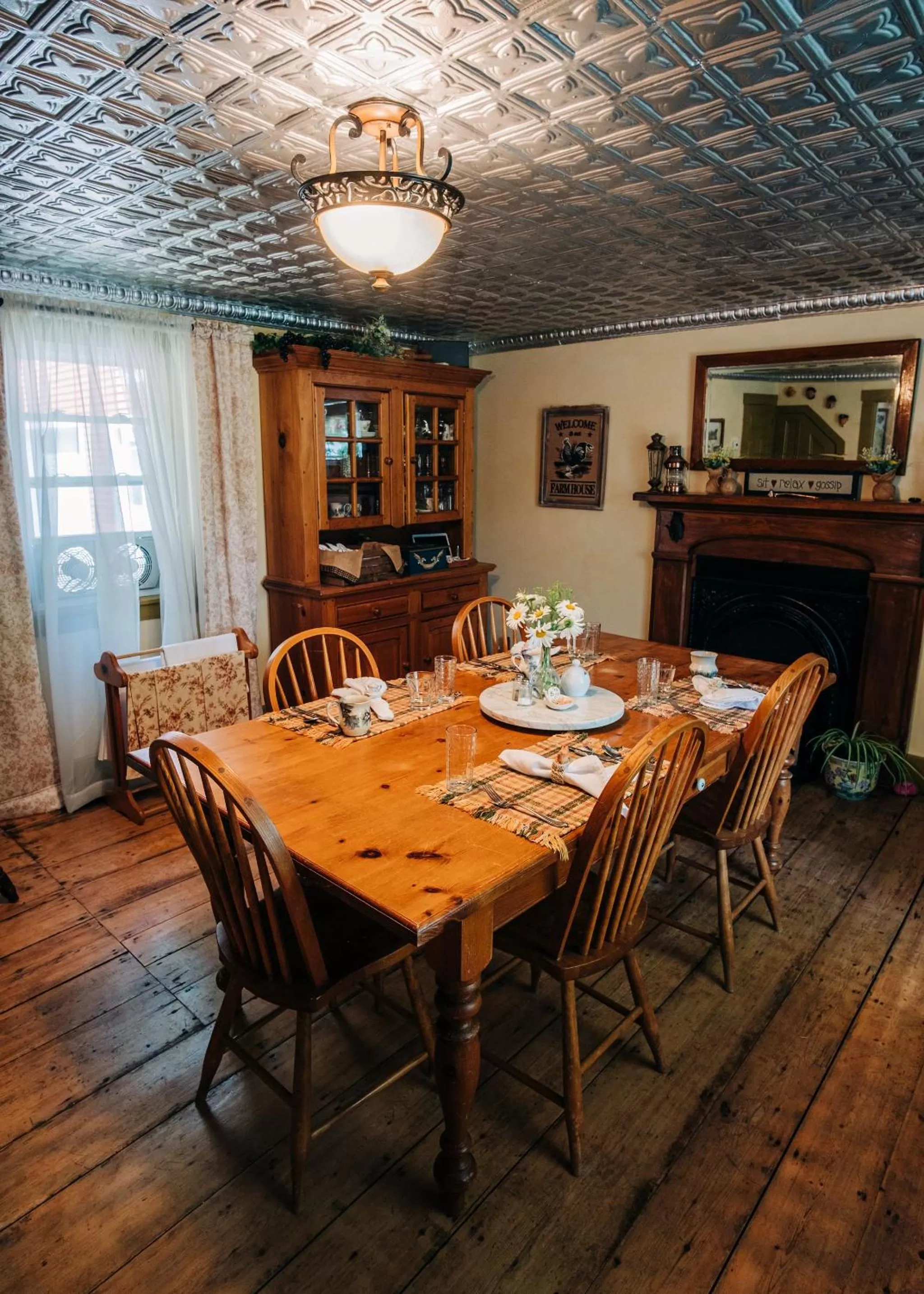 Dining area in Farmhouse Inn B&B