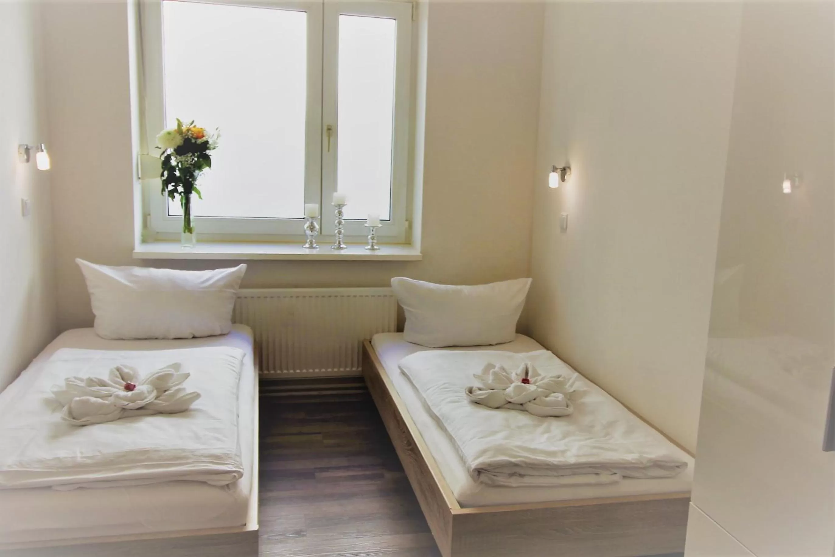 Bedroom, Bed in Apartments Tempelhof