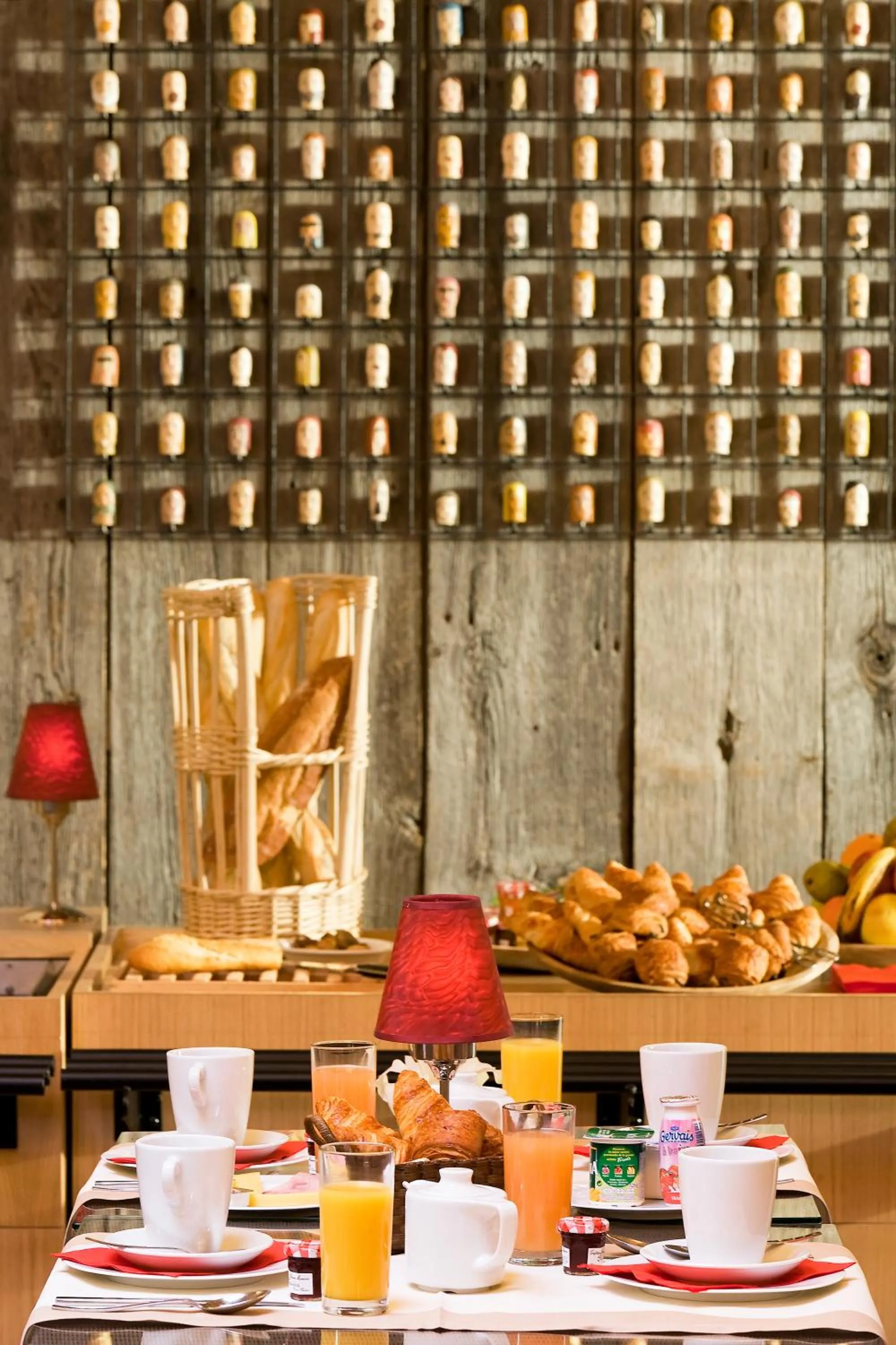 Restaurant/places to eat in ibis Styles Cholet