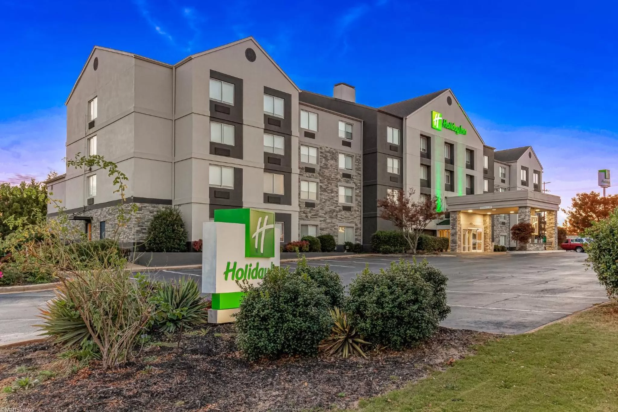 Property building in Holiday Inn Spartanburg Northwest