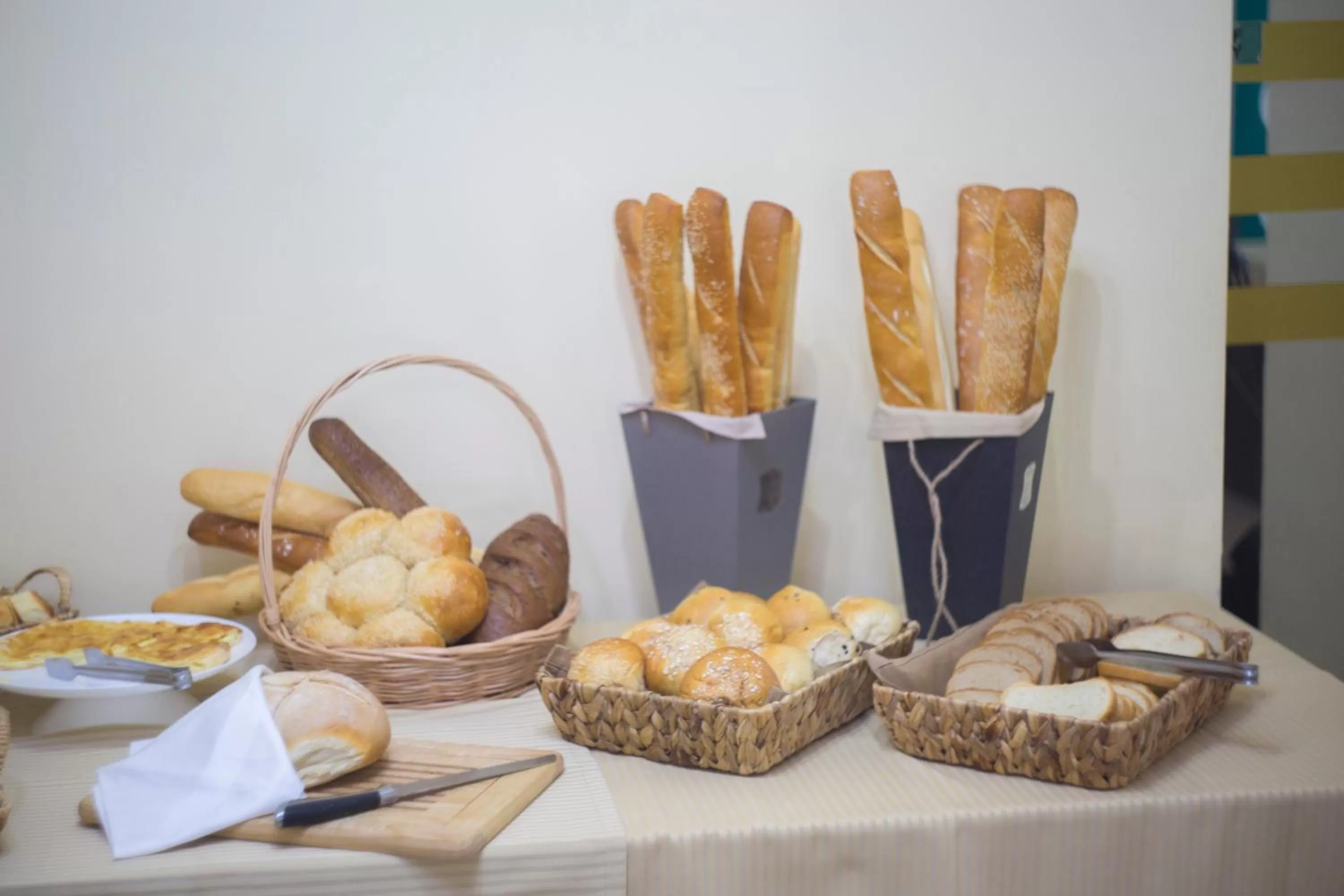 Continental breakfast in Hotel Aisi