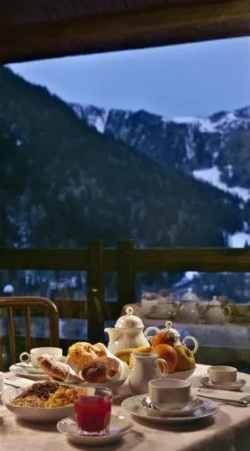 Restaurant/places to eat in Hotel Les Jumeaux Courmayeur