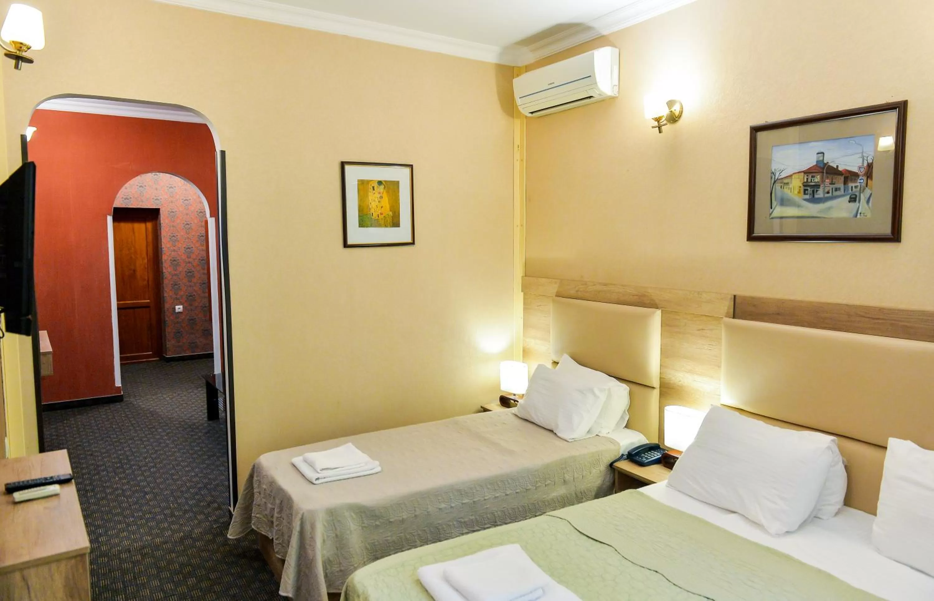 Bed in Hotel Old Town