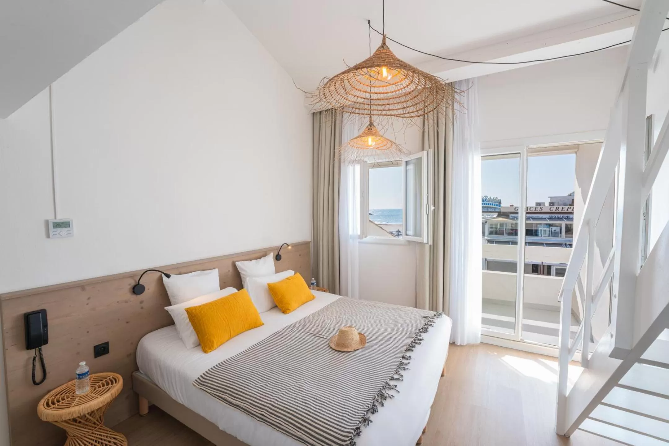 Bed in Hôtel Casa Marina