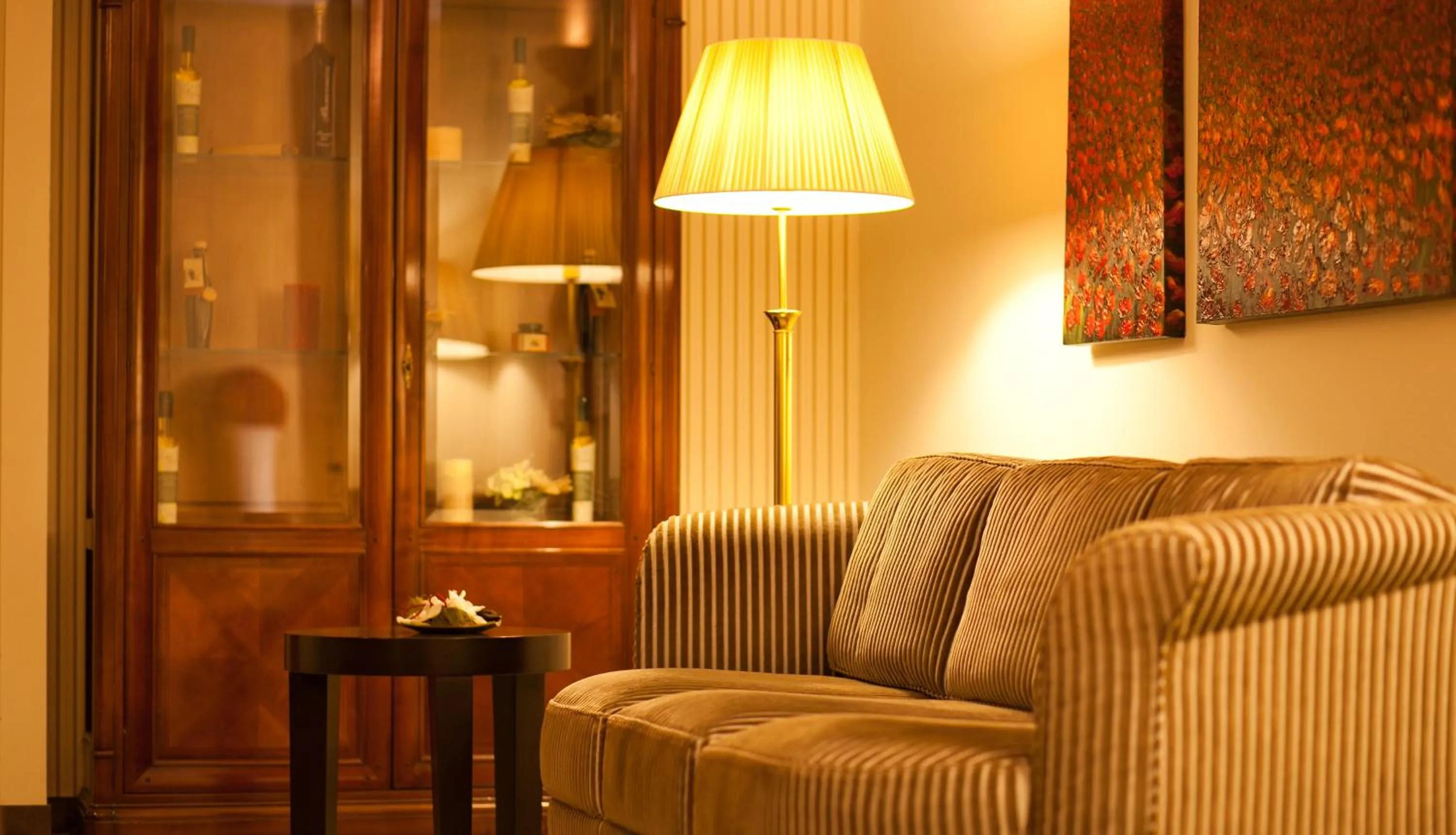 Seating area in Hotel Globo