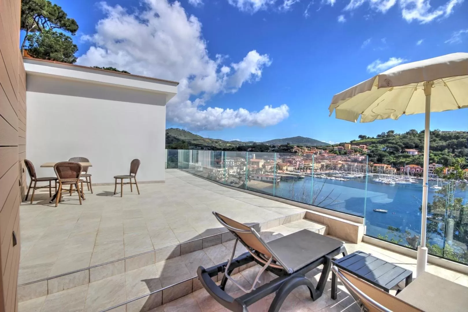 Patio in Hotel Plaza