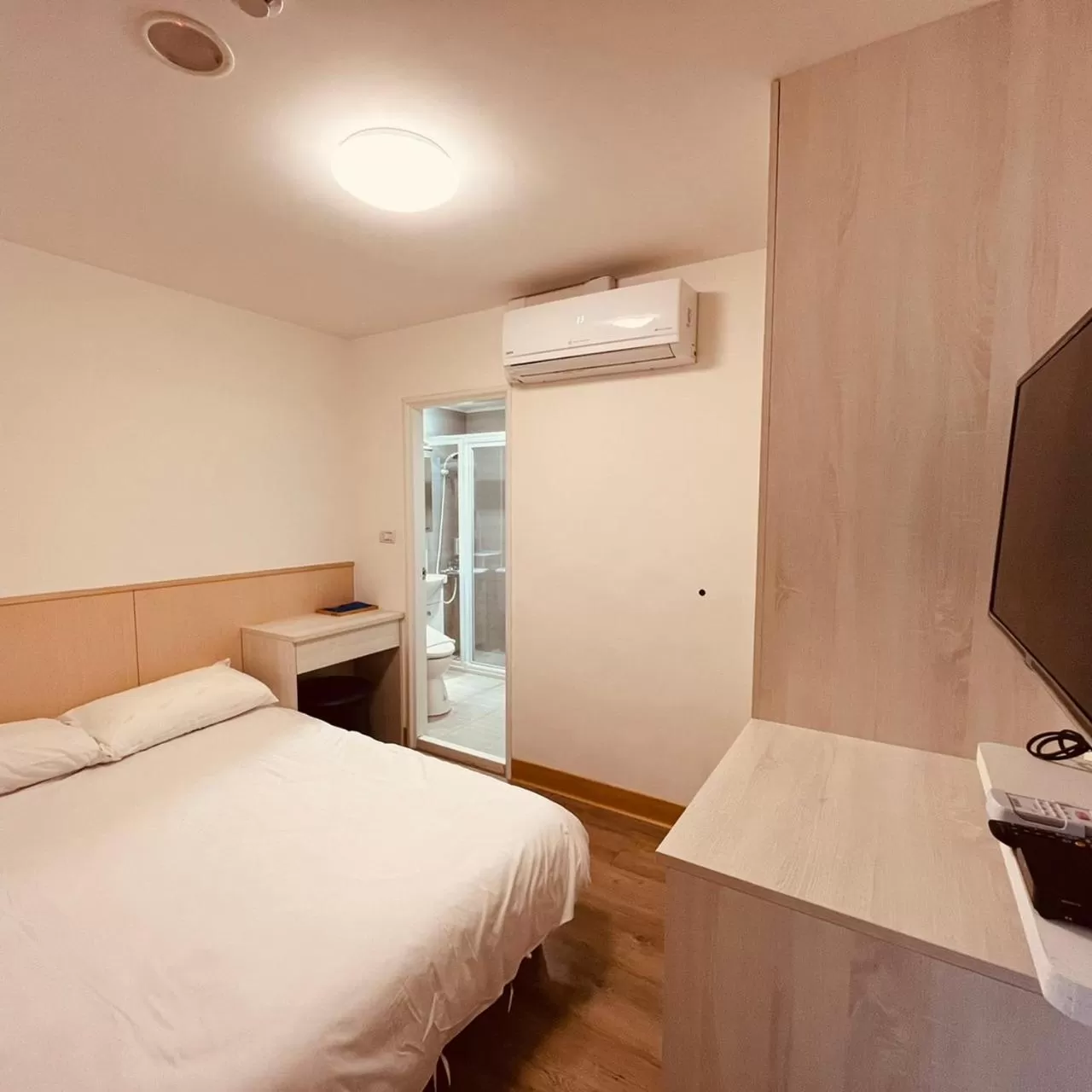 Bed in Hotel Huru House