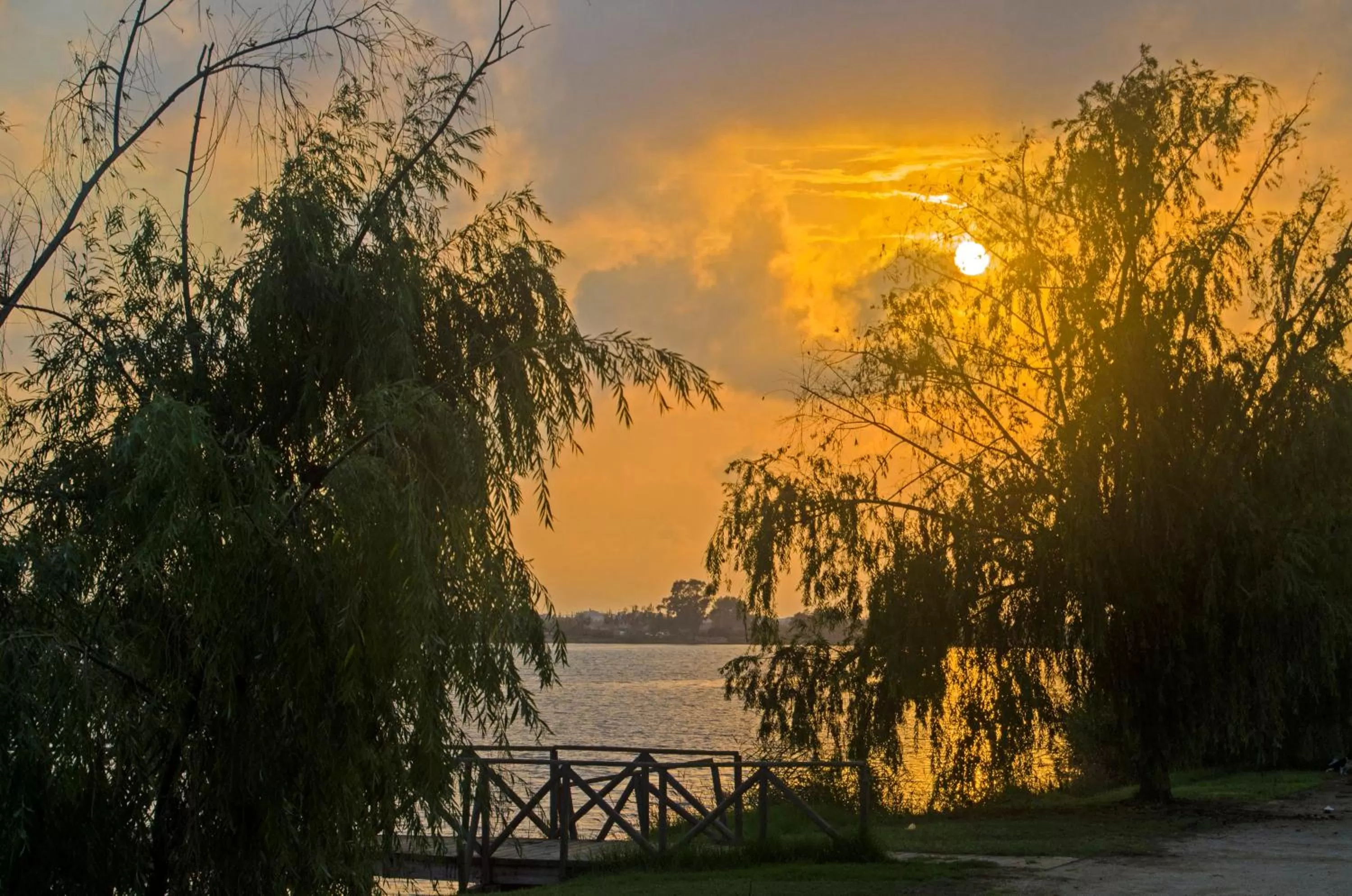 Natural landscape, Sunrise/Sunset in River Dreams
