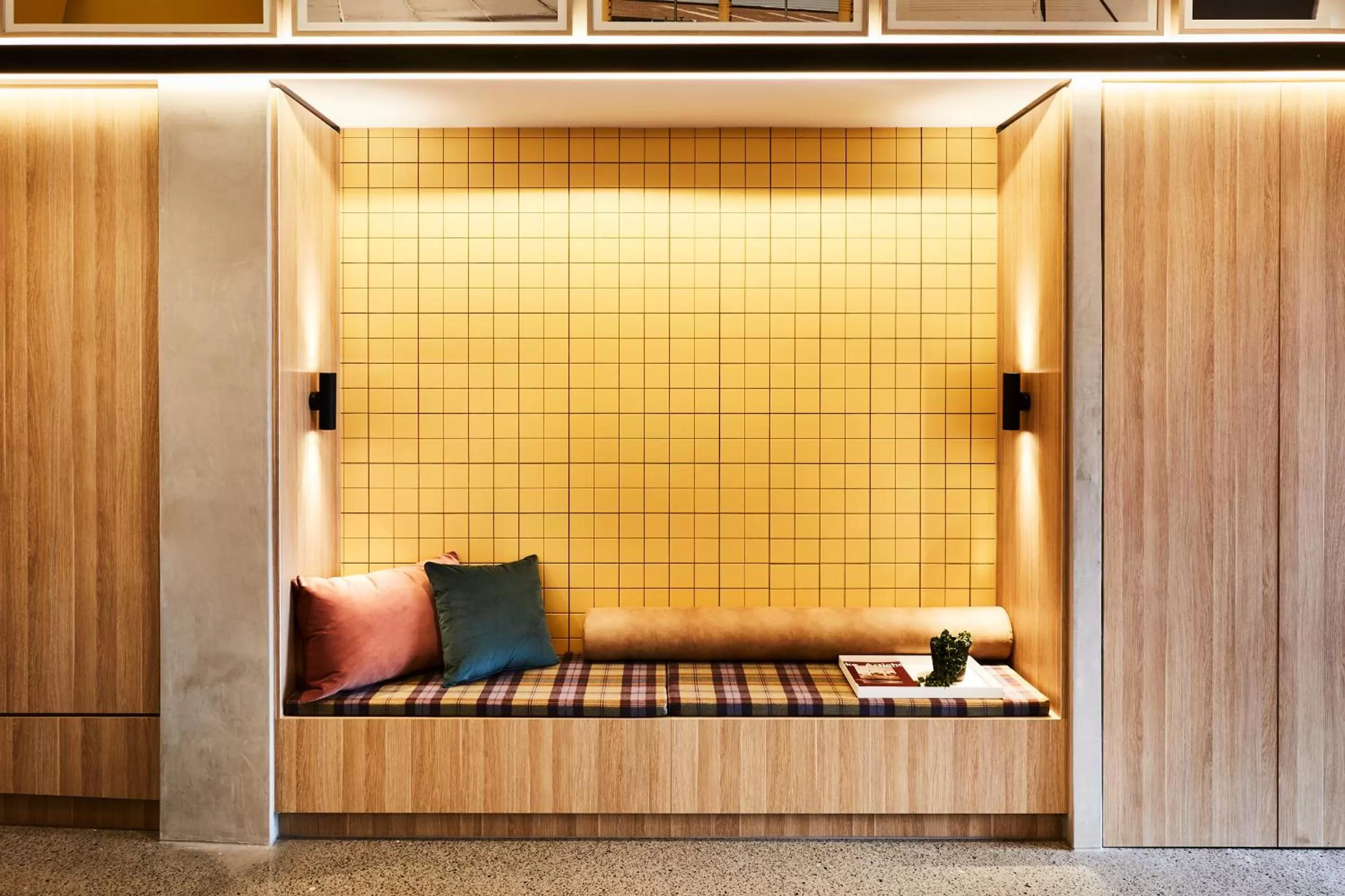 Seating area in Lanbruk Richmond Hill