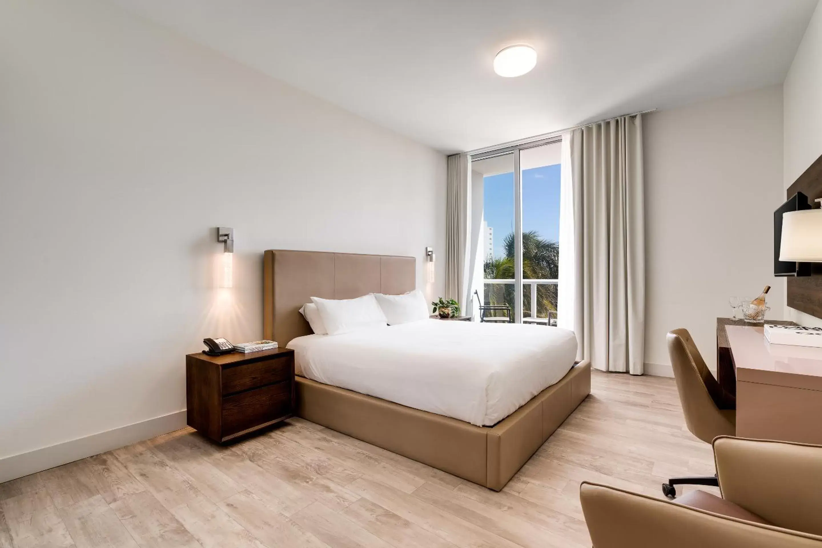 Deluxe Studio Suite King with Balcony in Costa Hollywood Beach Resort - An All Suite Hotel Deluxe Studio Suite King with Balcony in Costa Hollywood Beach Resort - An All Suite Hotel