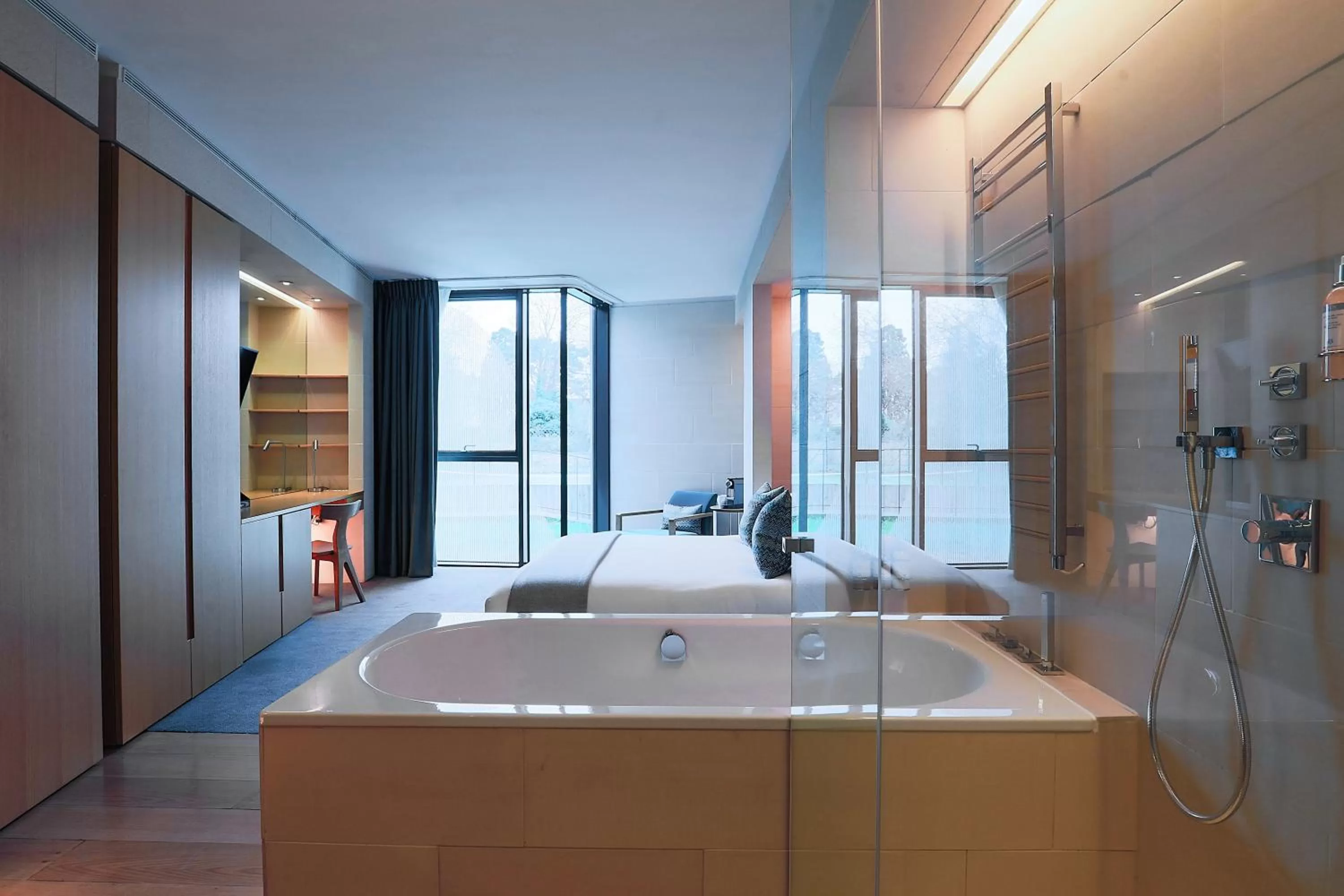 Bathroom, Bed in Malmaison Cheltenham