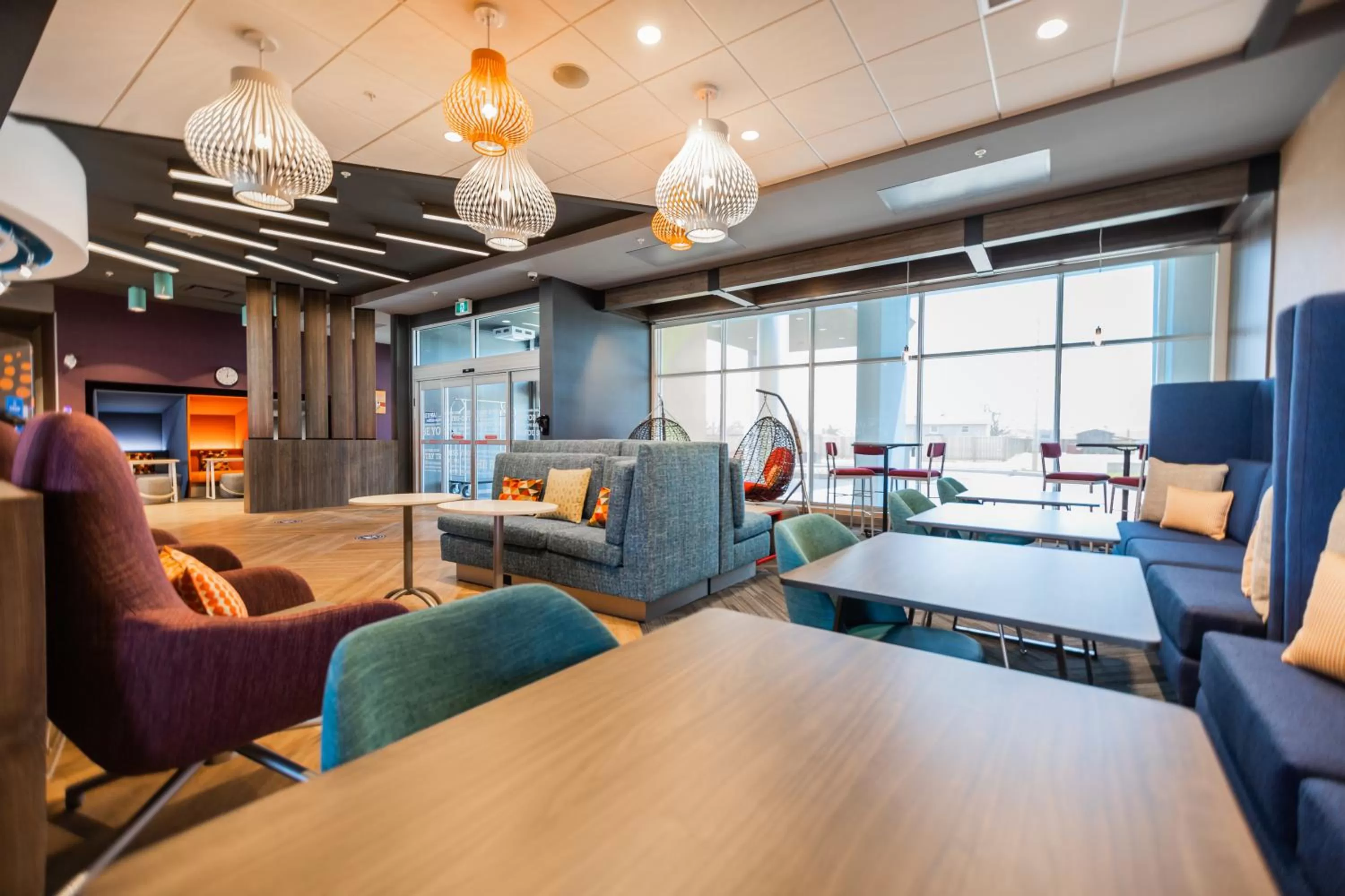 Lounge or bar in Tru By Hilton Yarmouth, Ns