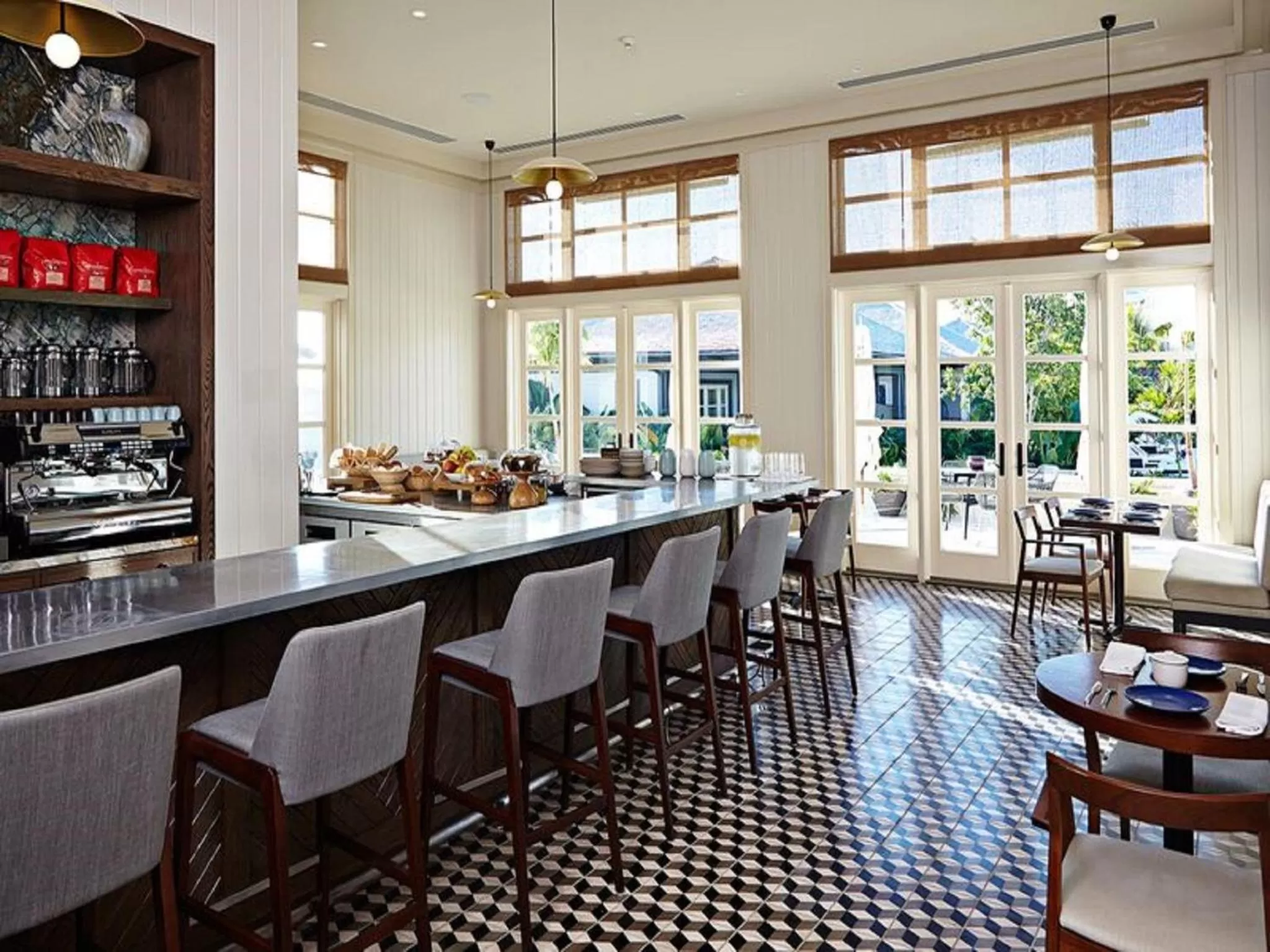 Coffee/tea facilities in The Island House
