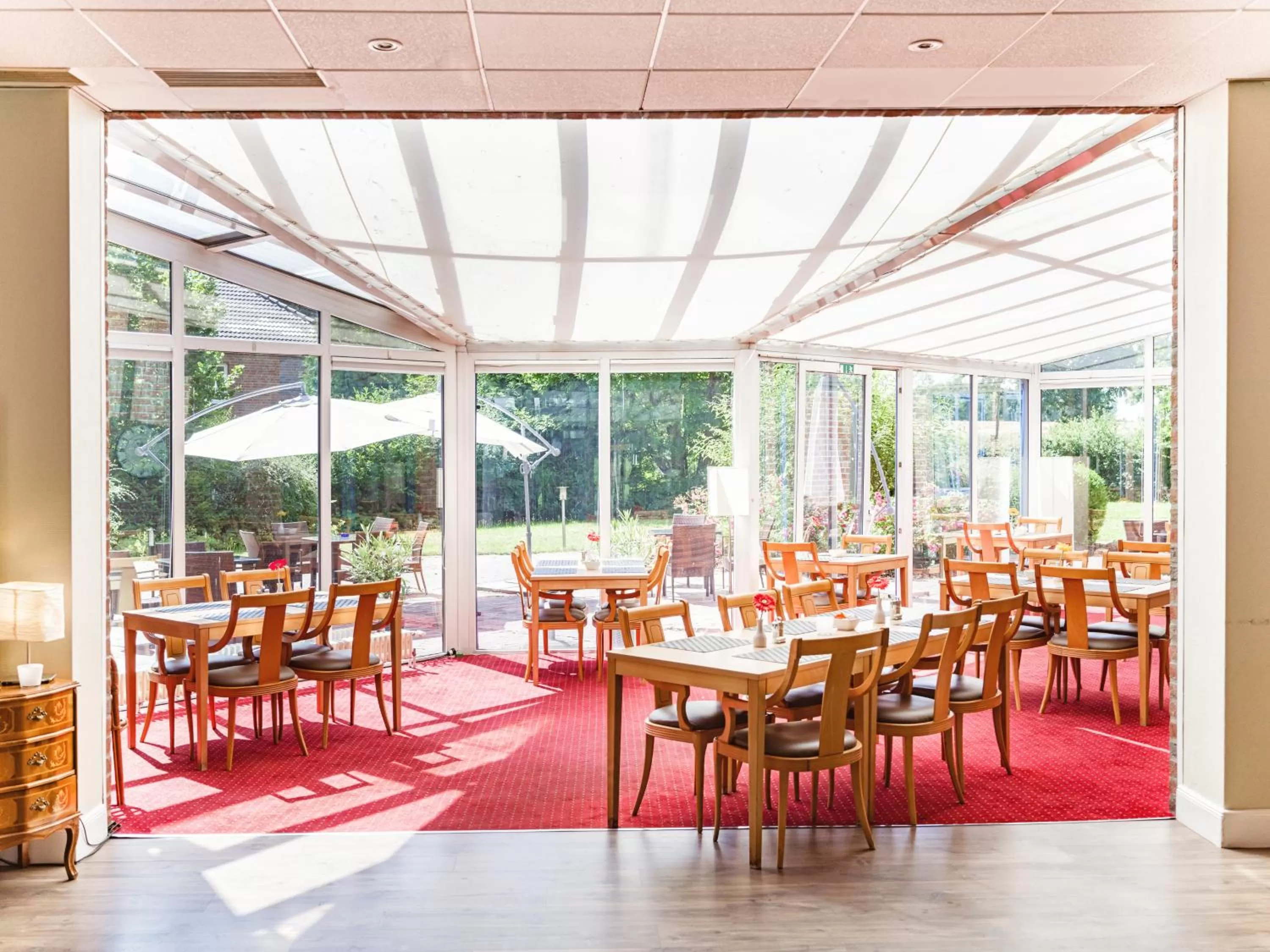 Restaurant/places to eat in Hotel Dänischer Hof Altenholz by Tulip Inn