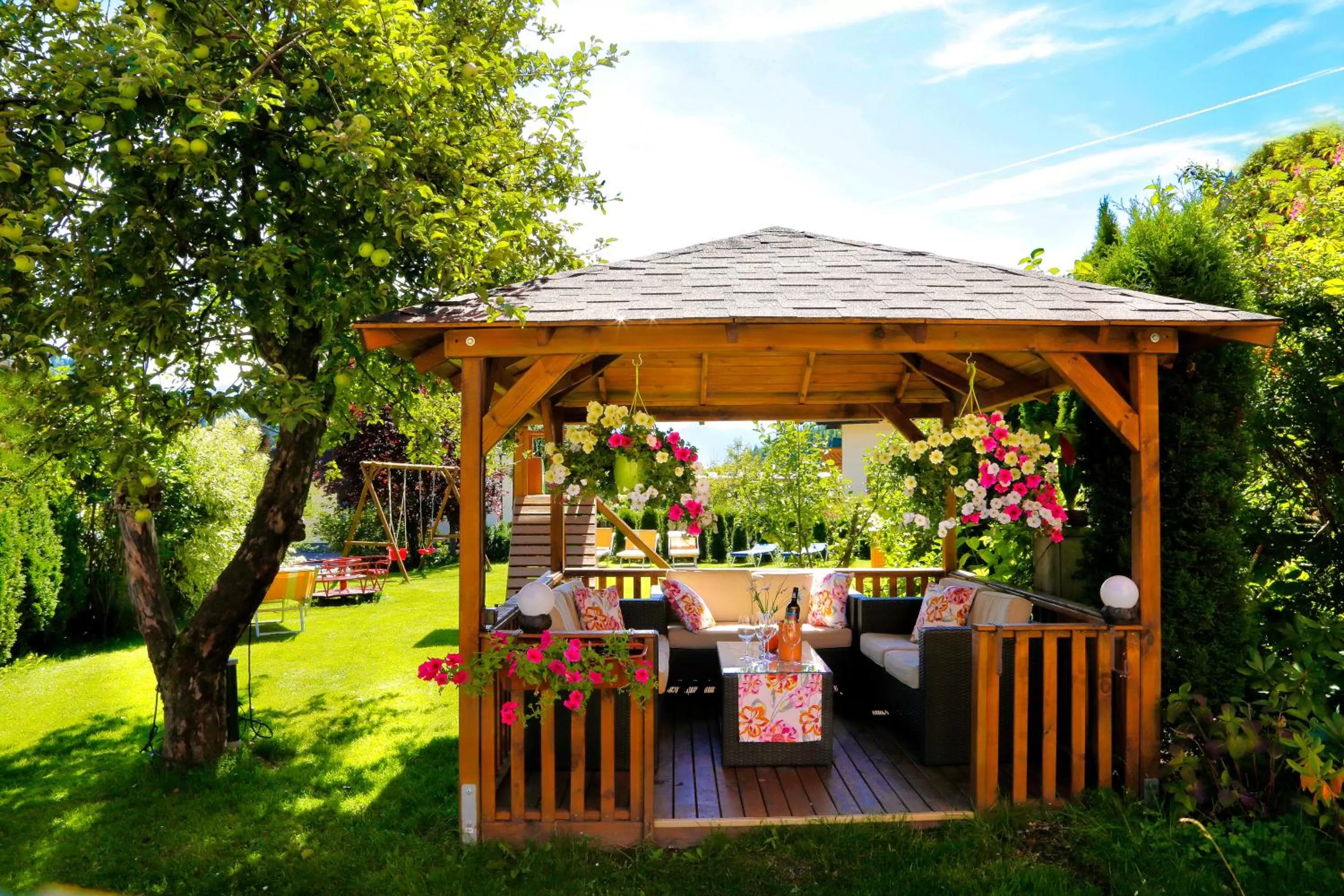 Garden in Hotel-Restaurant Schwaiger***