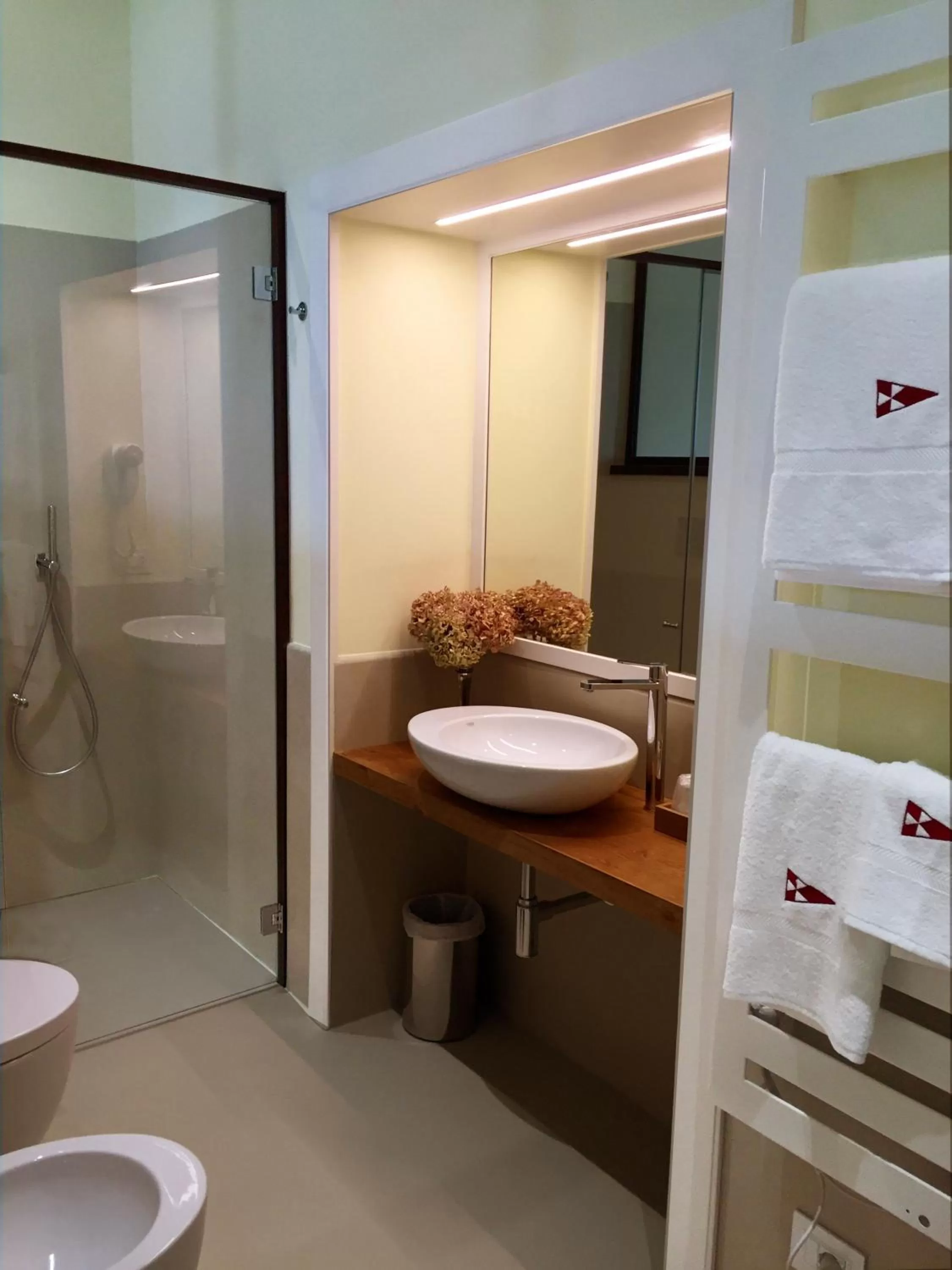 Bathroom in Yacht Club Capo Cervo Suites B&B