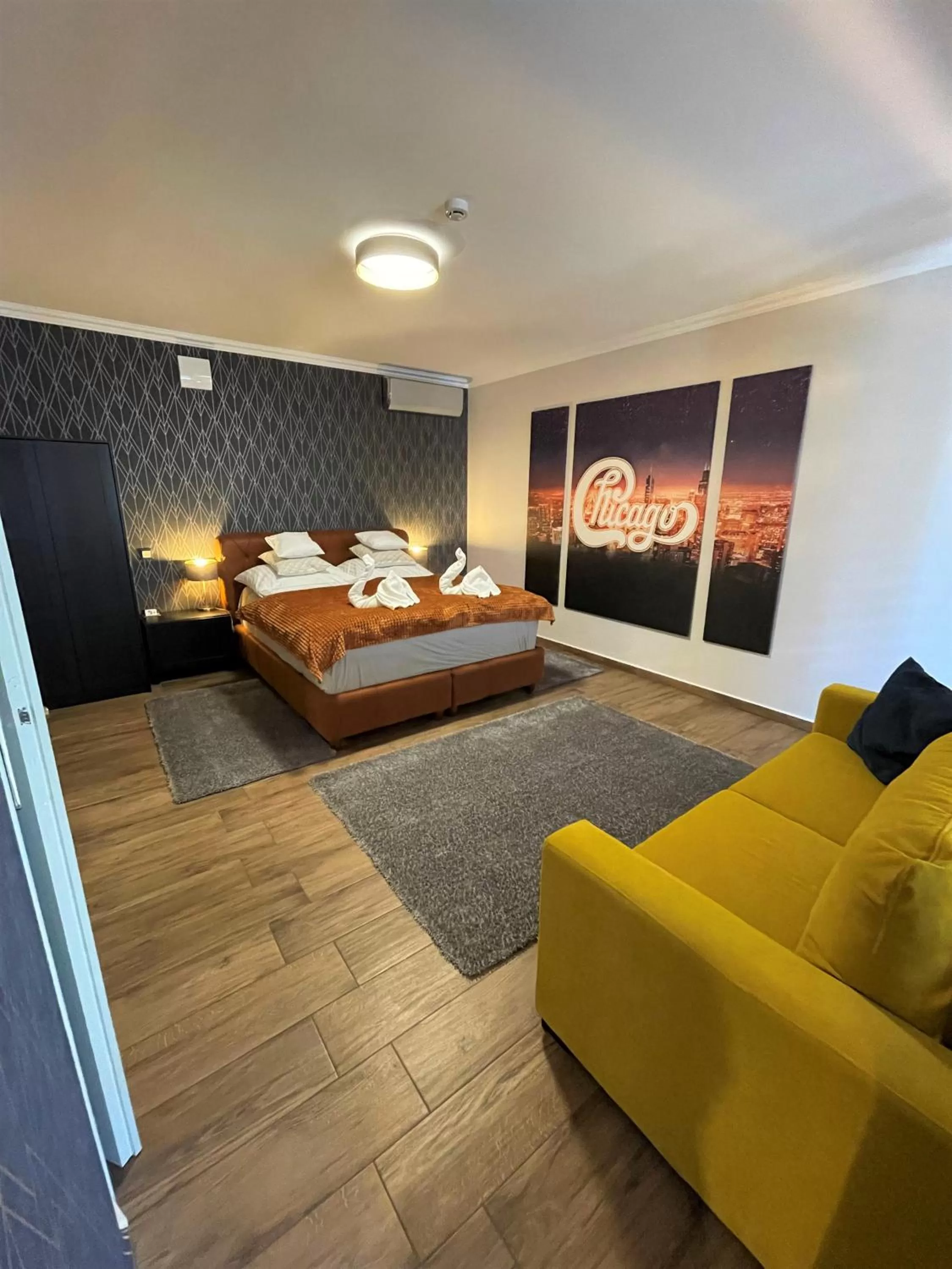 Photo of the whole room in Chicago Vendégház