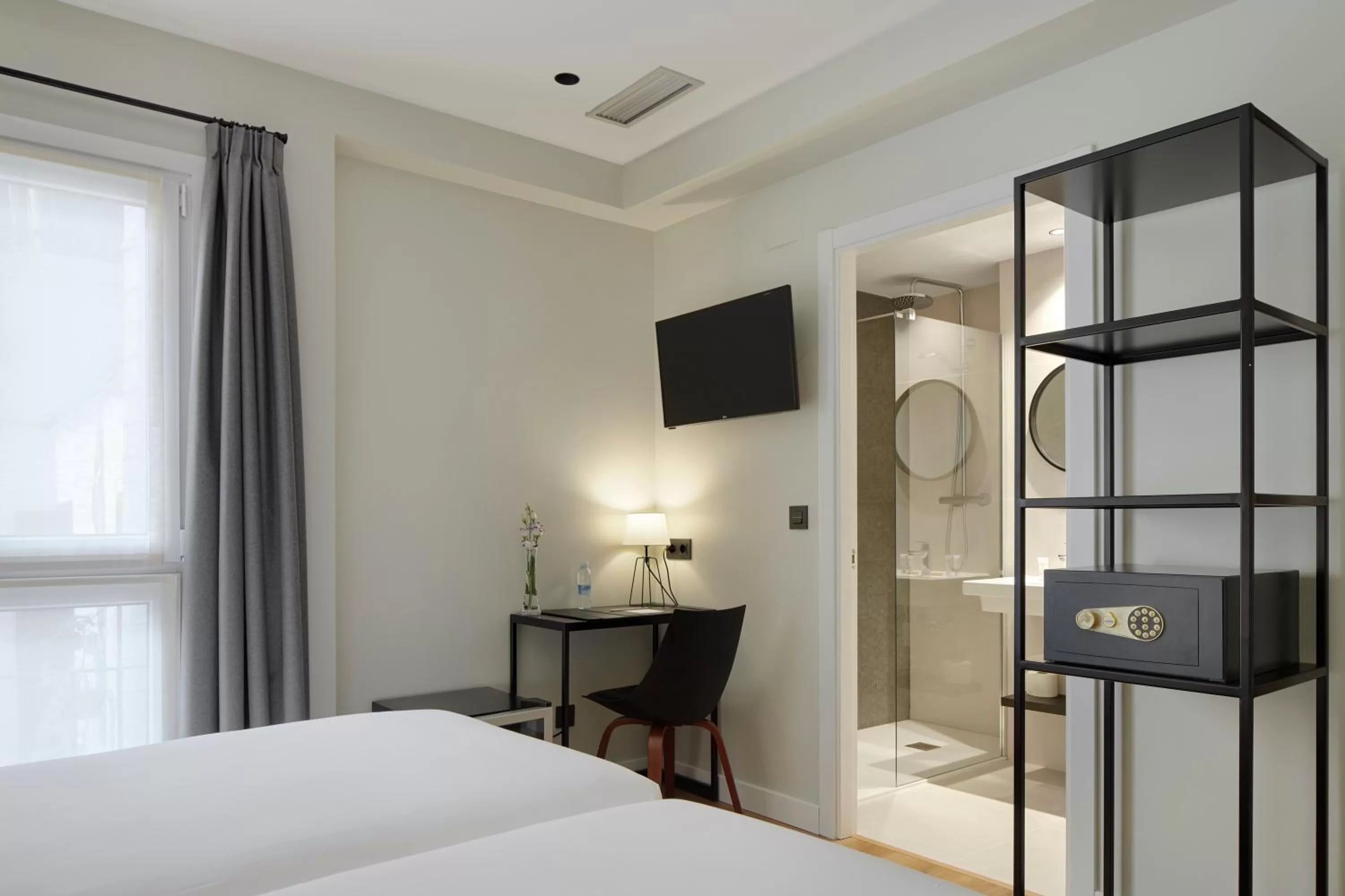 Photo of the whole room, Bed in HOTEL ARRiZUL BEACH