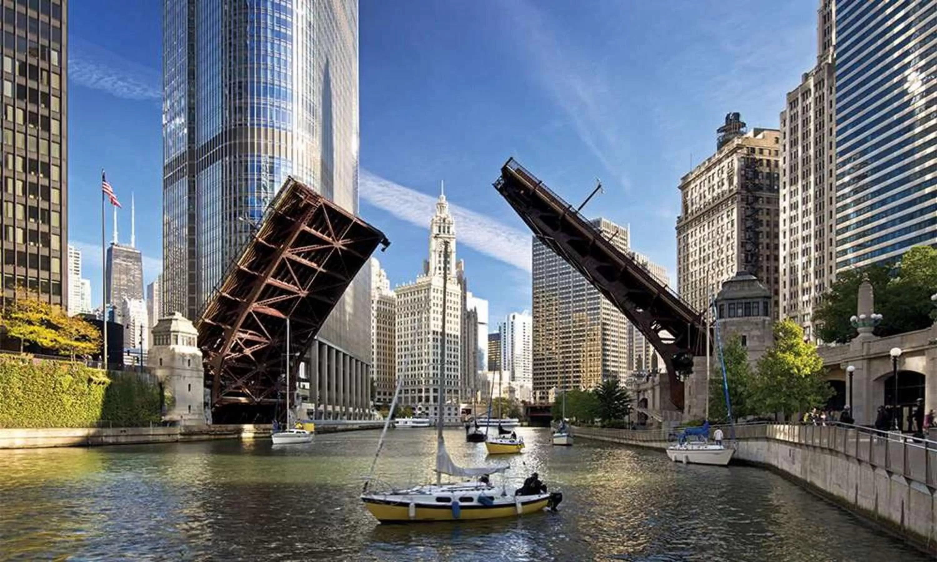 Property building in The Royal Sonesta Chicago Downtown