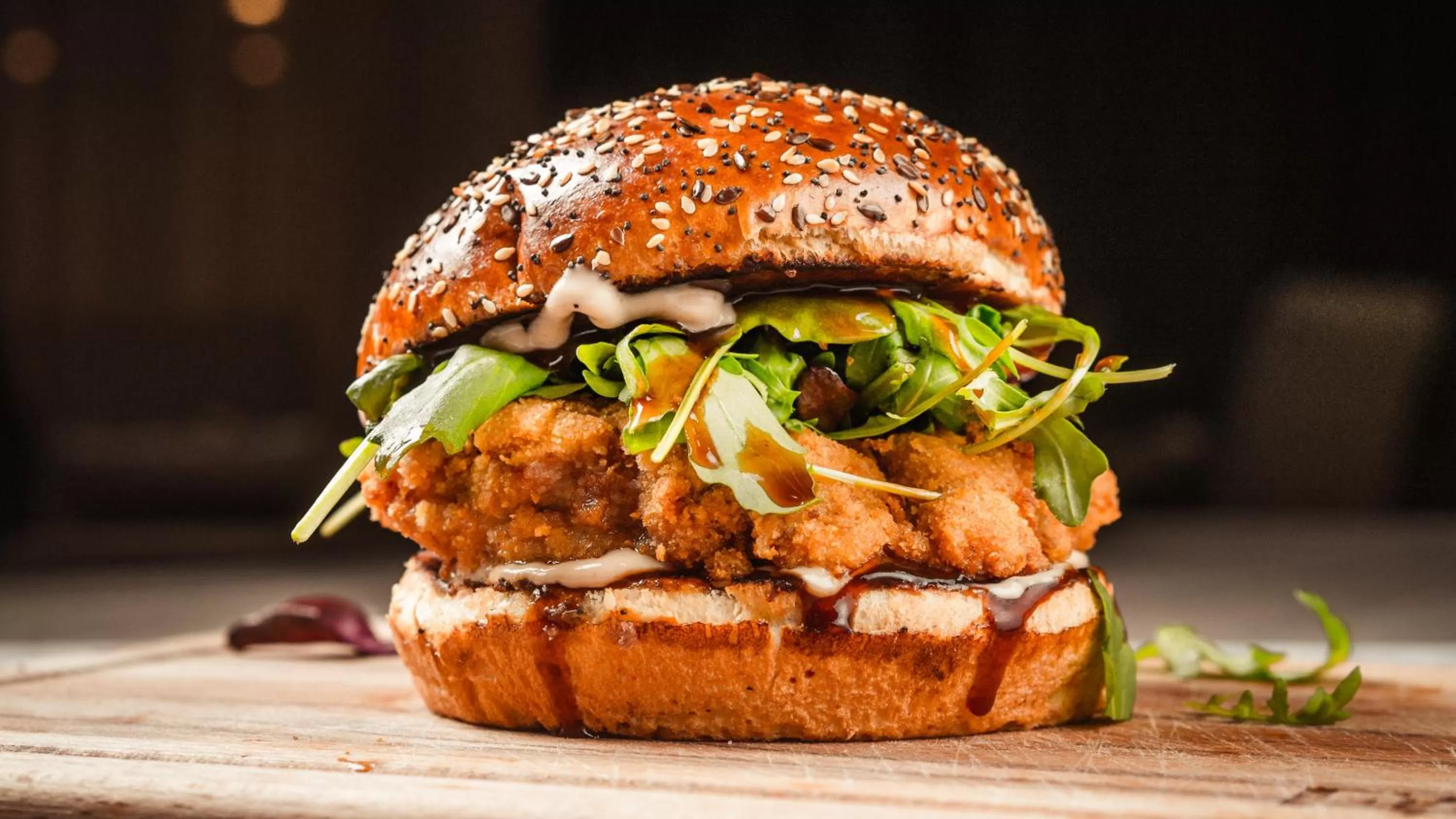 Restaurant/places to eat in Royal Airport Hotel