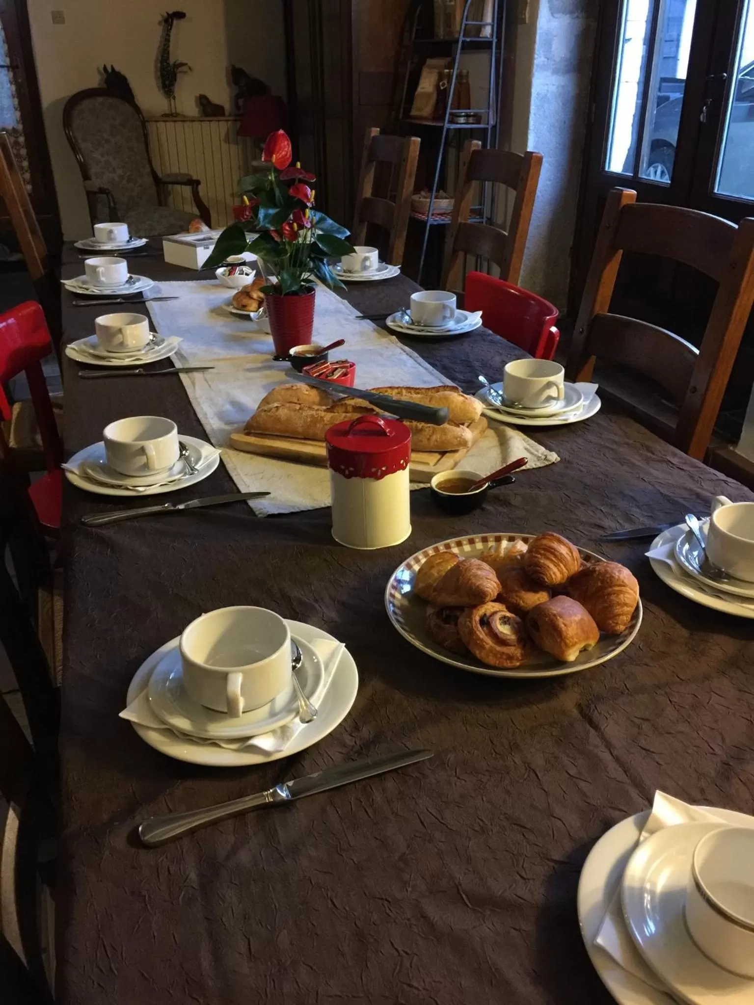 Breakfast in Le Moulin de Champagne