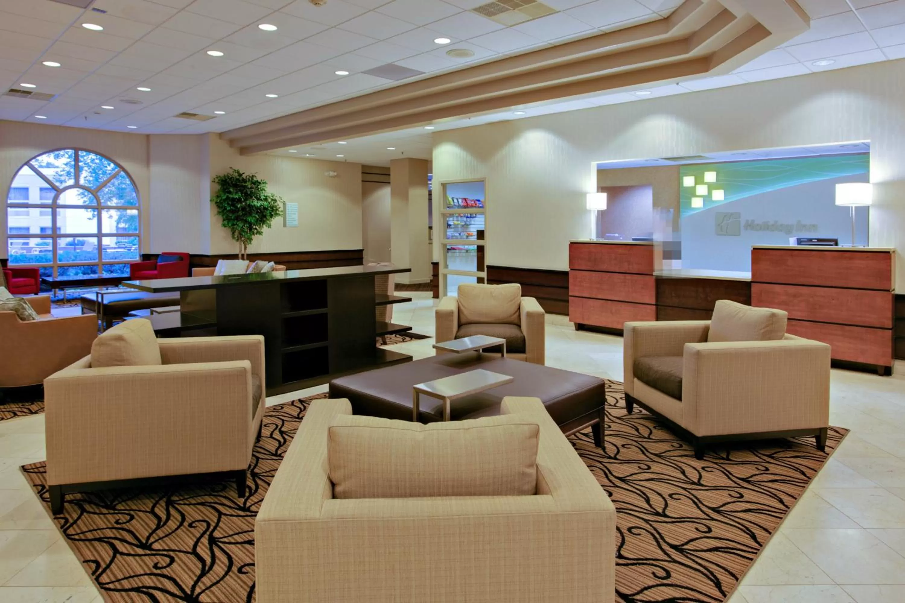 Lobby or reception in Burrstone Inn, an Ascend Collection Hotel