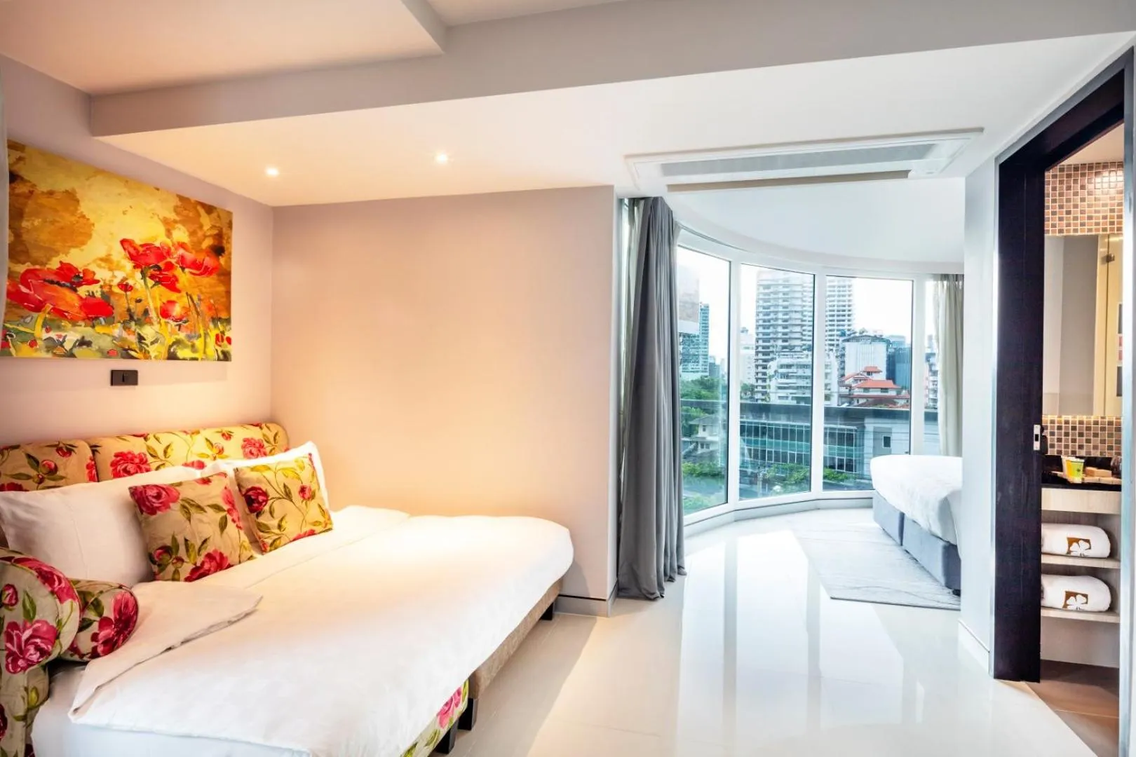 Bed in Hotel Clover Asoke - SHA Extra Plus