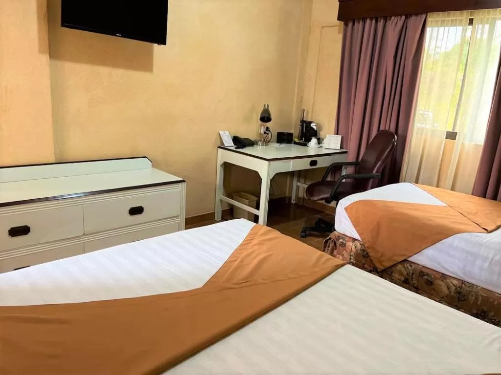 Triple Room - Non-Smoking in Hotel Zima