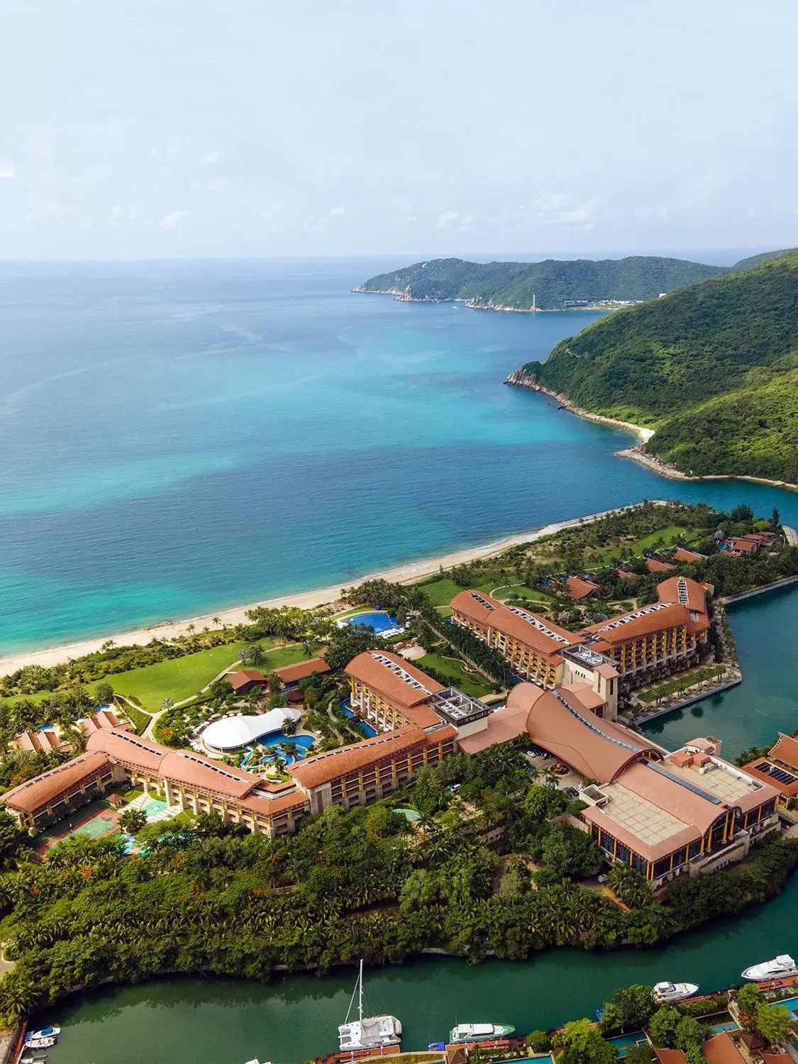 The St. Regis Sanya Yalong Bay Resort The St. Regis Sanya Yalong Bay Resort