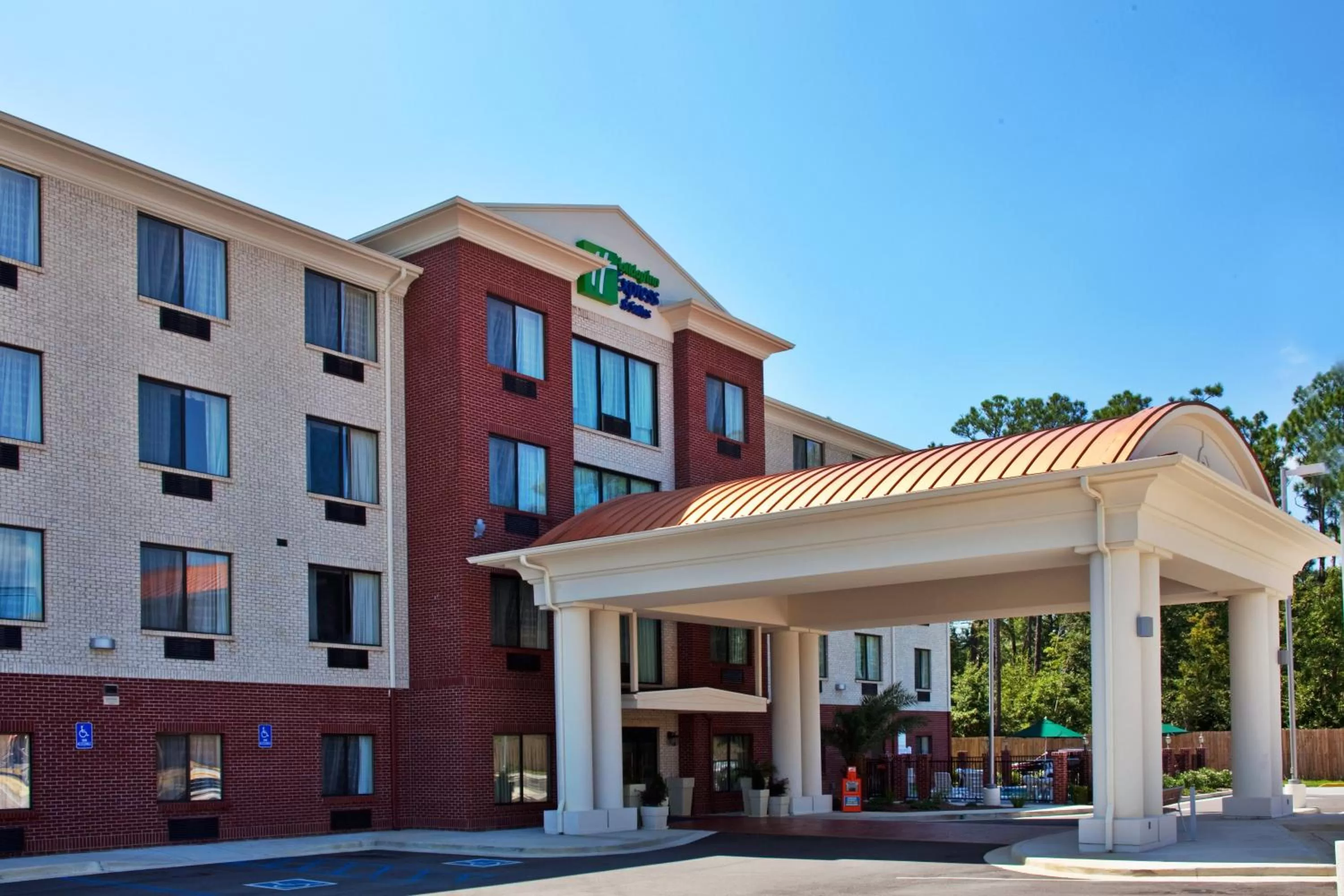Property building in Holiday Inn Express Hotel & Suites Biloxi- Ocean Springs by IHG