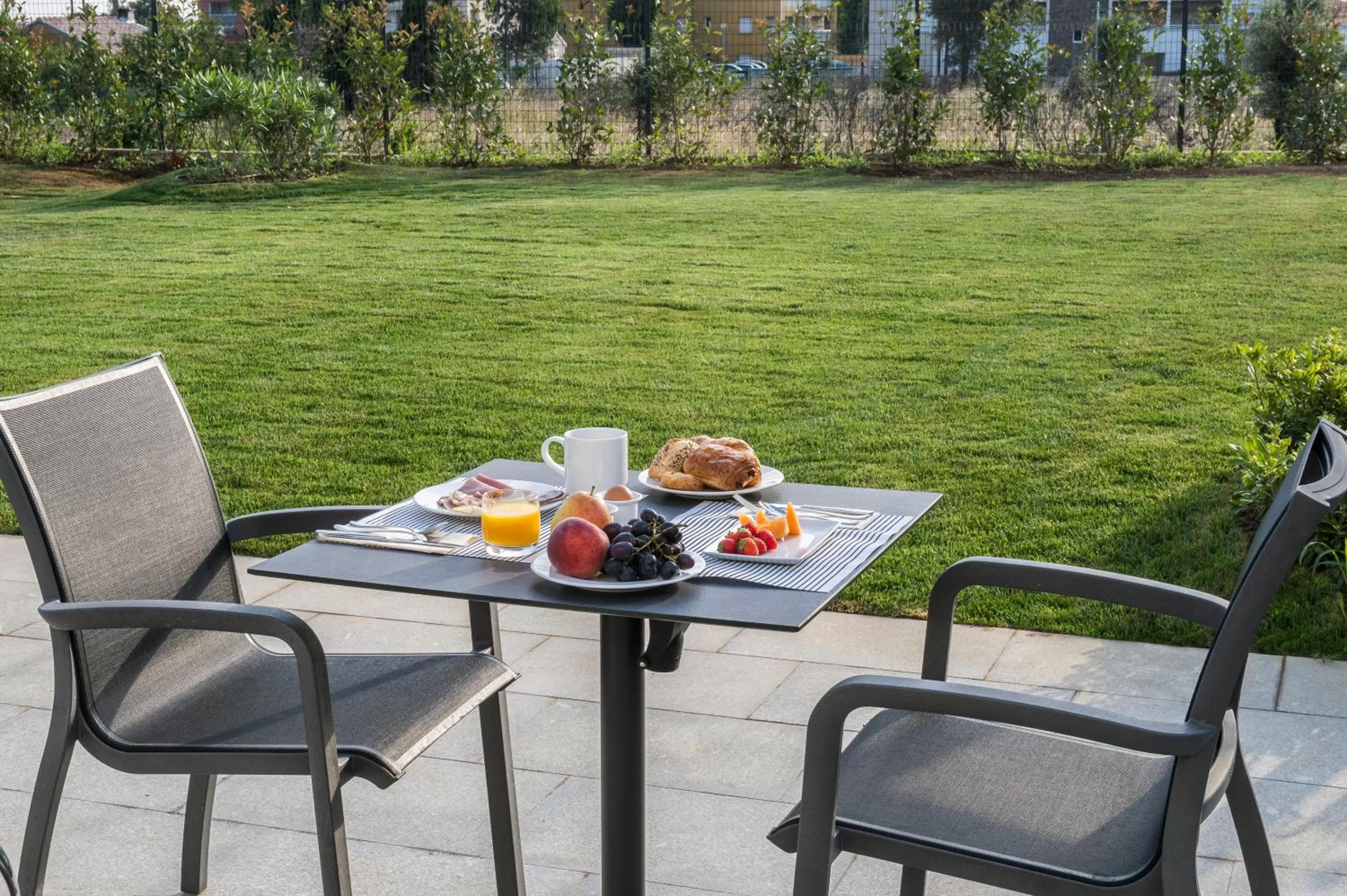 Patio in Mercure Hotel & Spa Bastia Biguglia