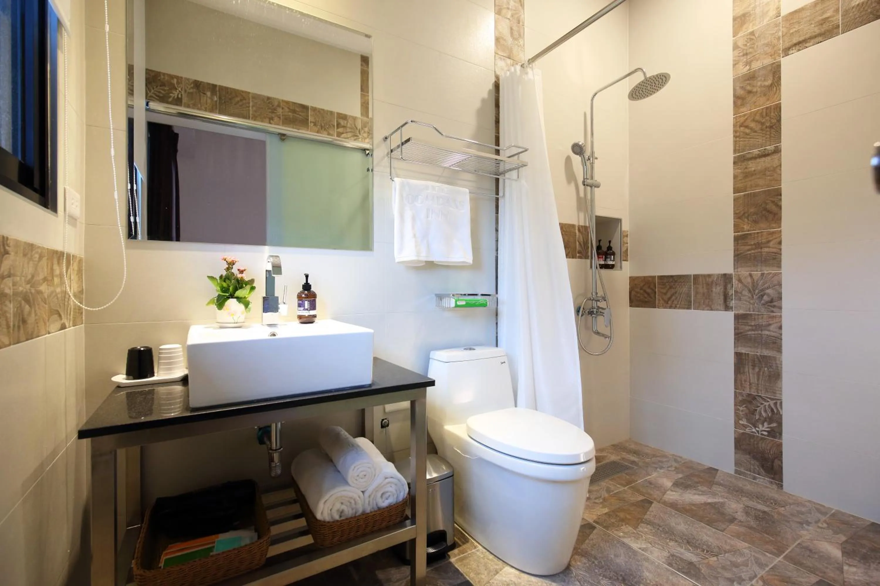 指南針民宿2178 & 工殿民宿2182