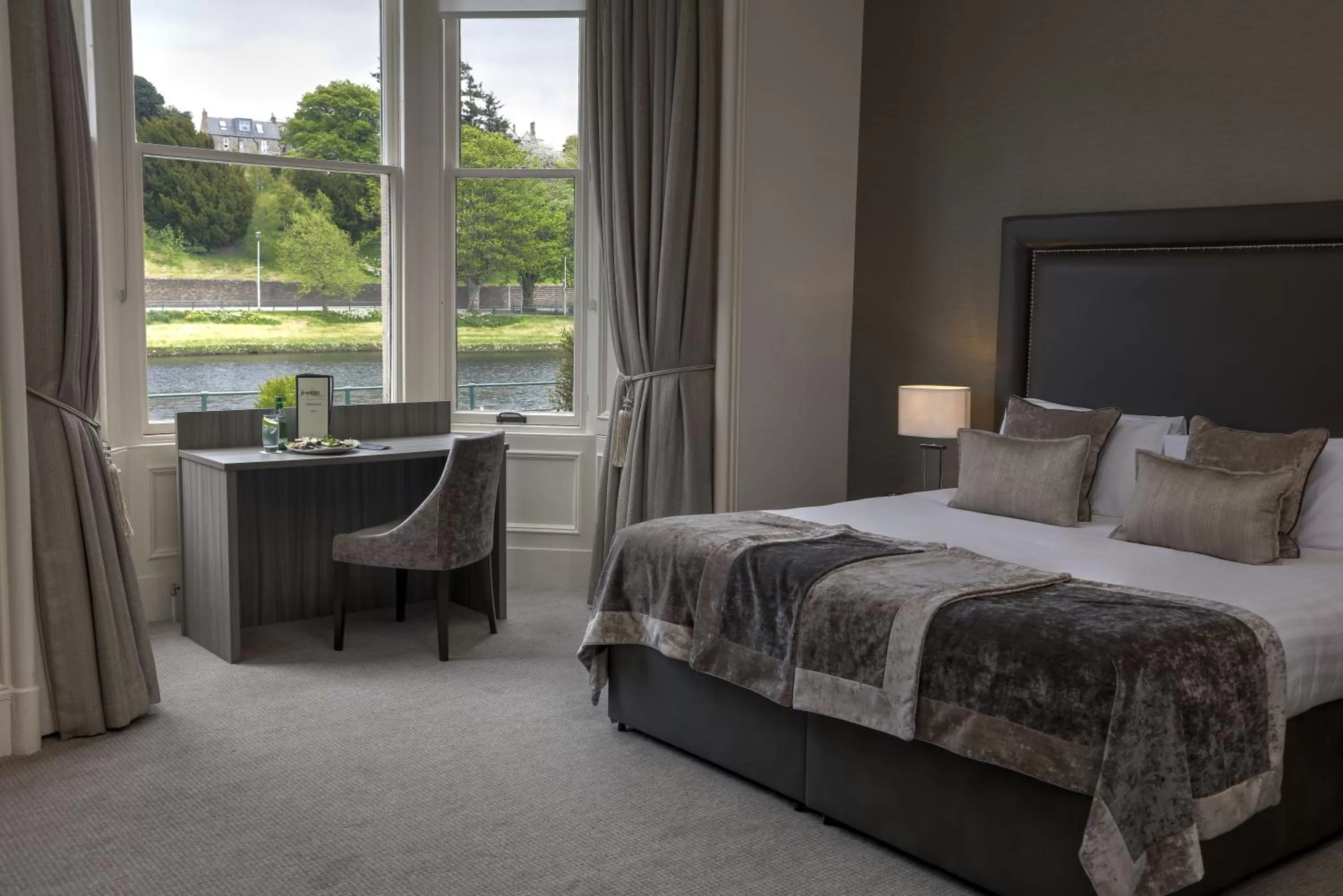 Bedroom, Bed in Inverness Palace Hotel & Spa, WorldHotels Distinctive