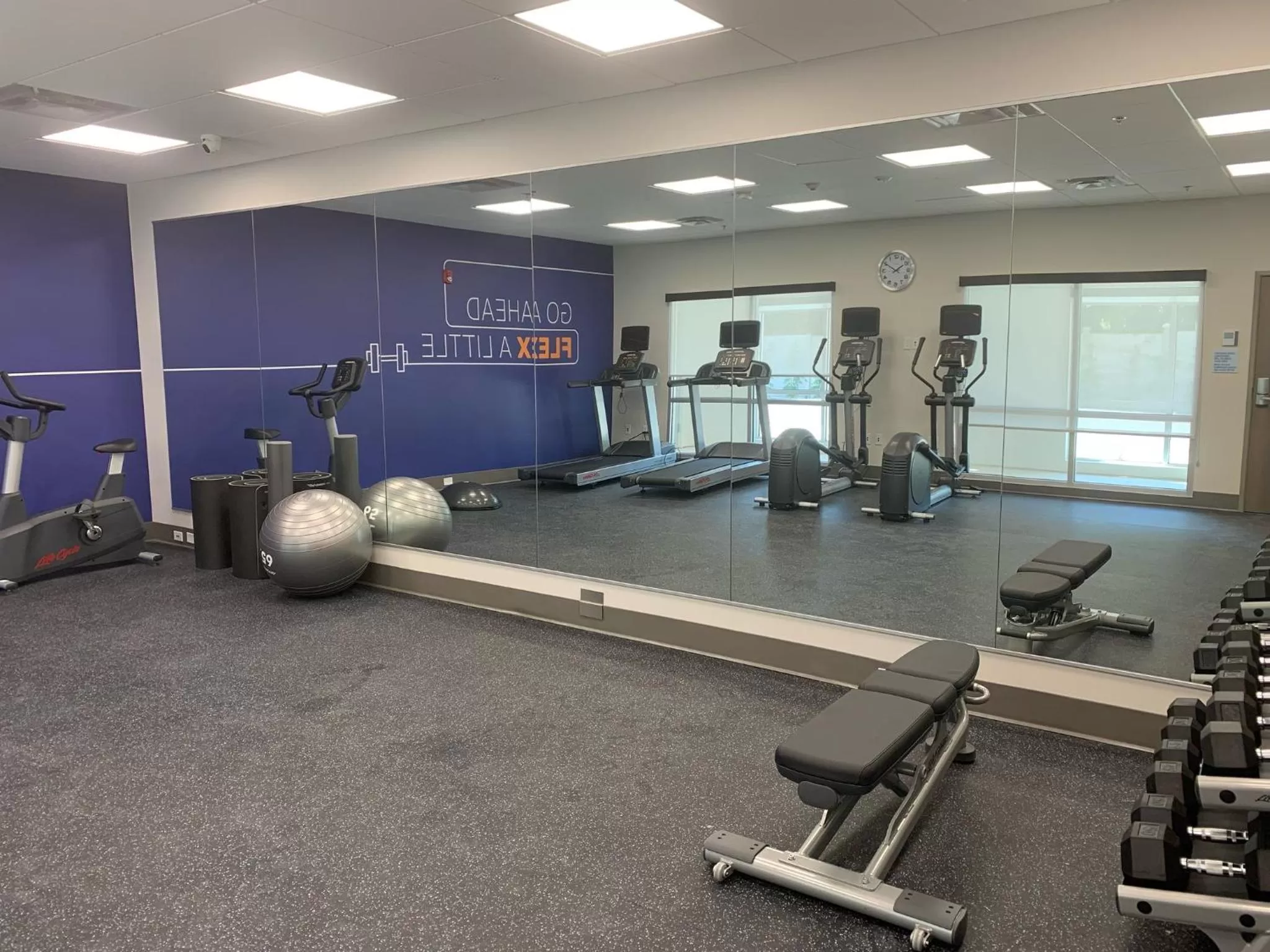 Fitness centre/facilities in Holiday Inn Express & Suites Courtenay - Comox by IHG
